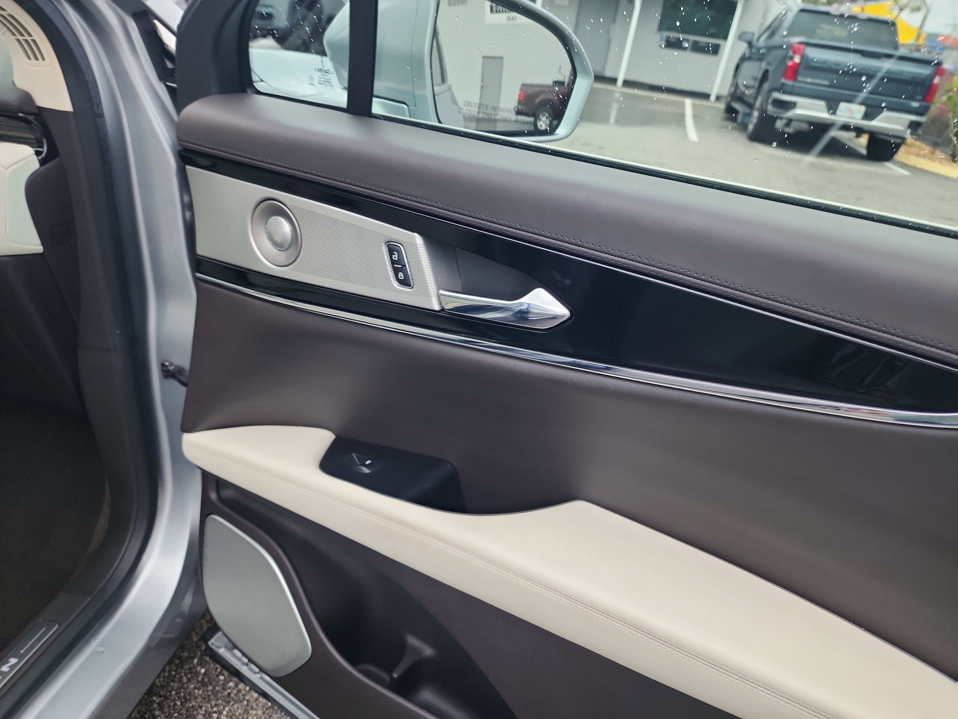 2023 Lincoln Nautilus Black Label