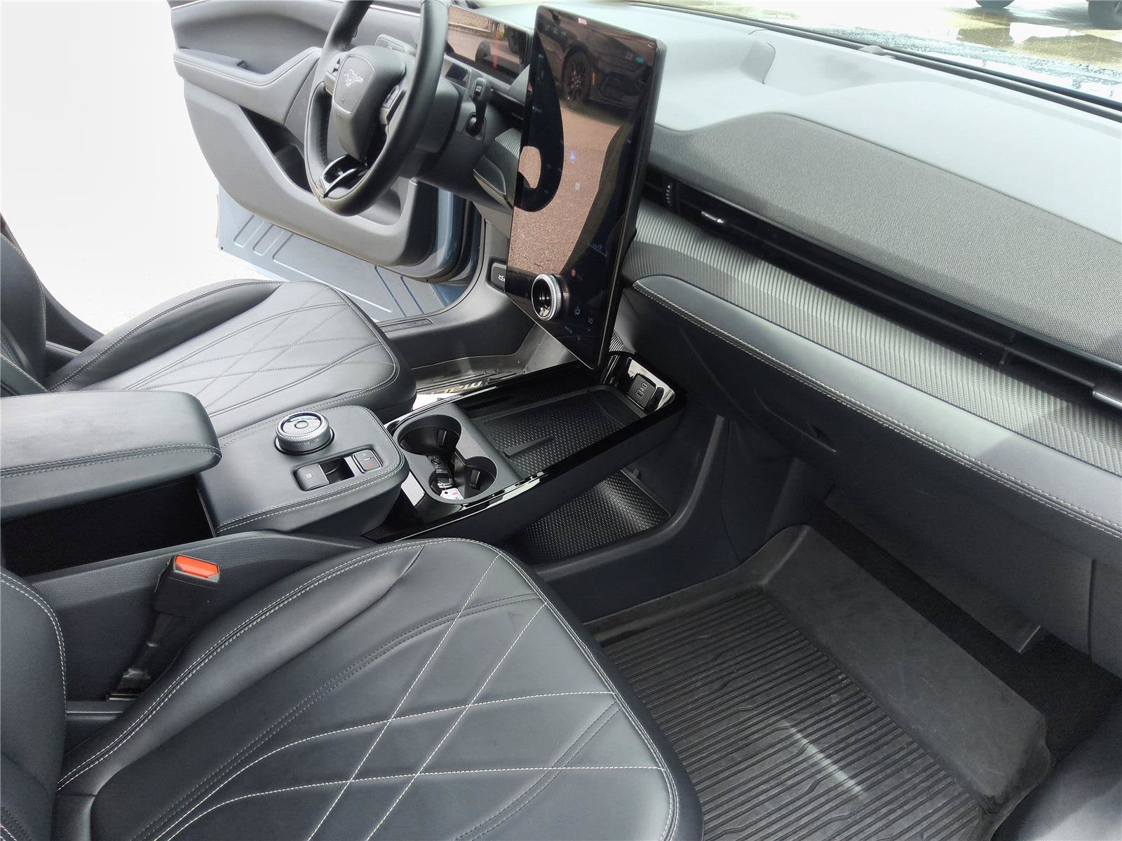 2024 Ford Mustang Mach-E Select