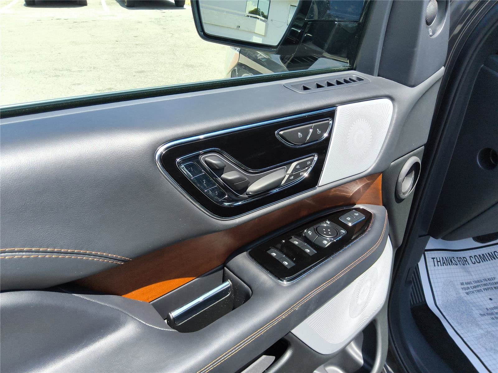 2024 Lincoln Navigator Black Label