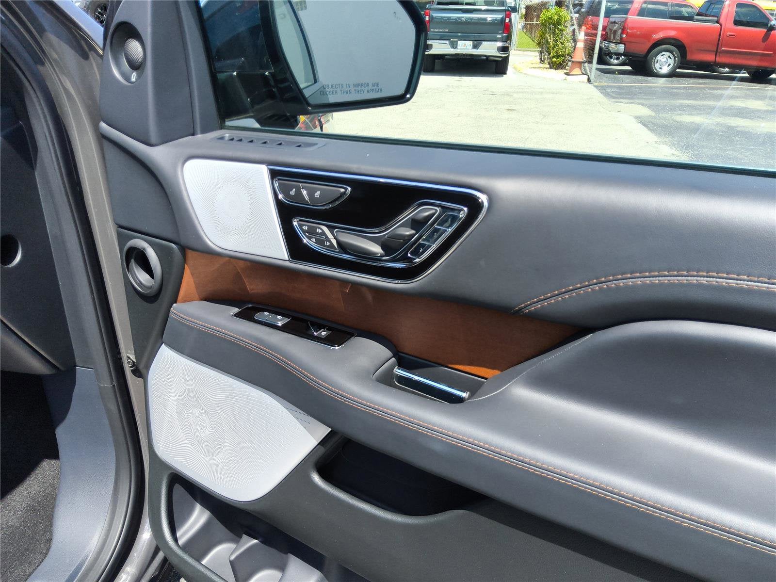 2024 Lincoln Navigator Black Label