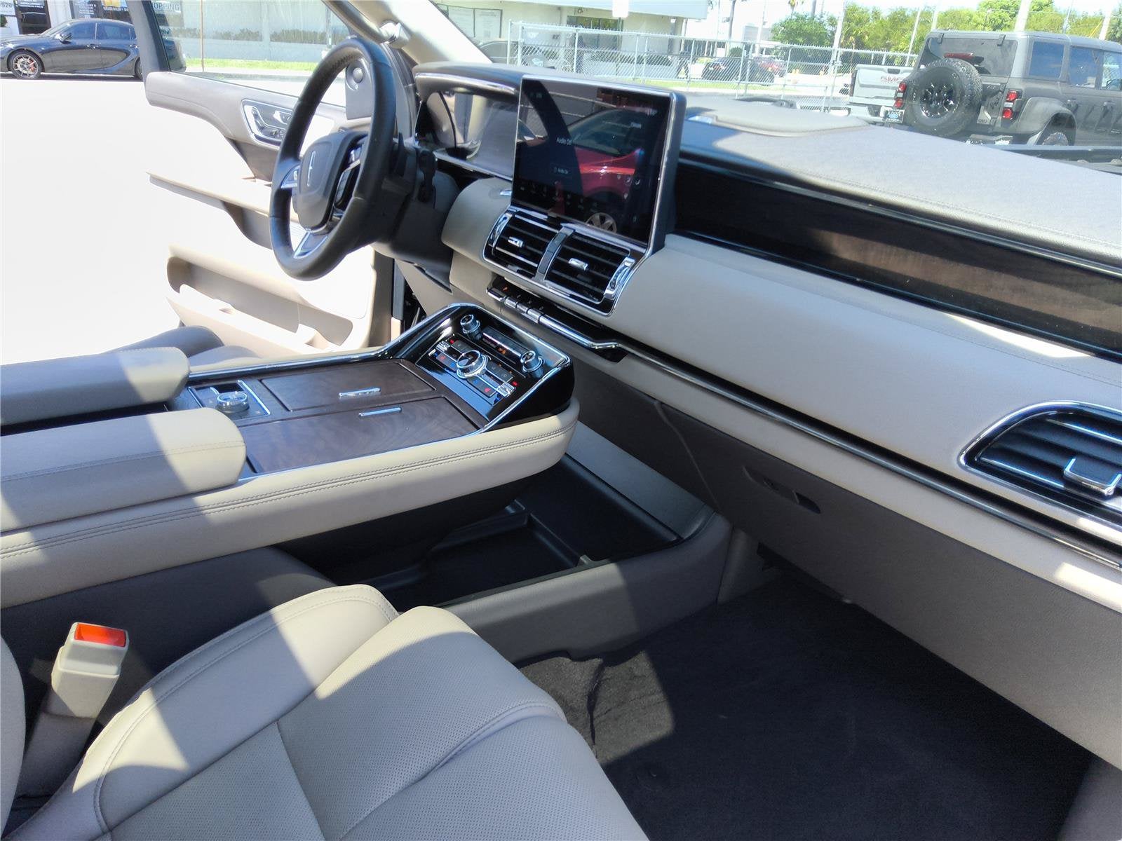 2024 Lincoln Navigator L Reserve