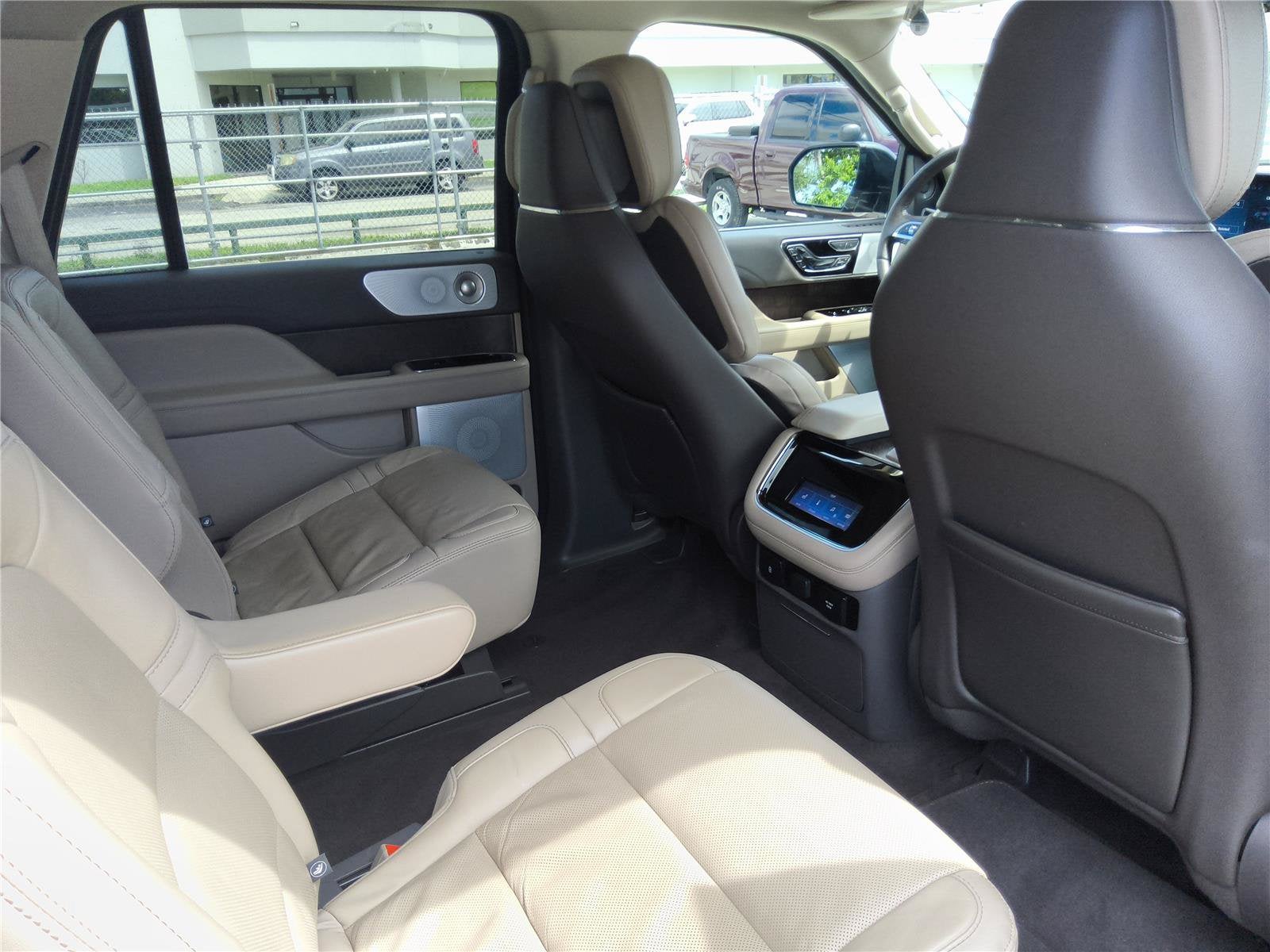 2024 Lincoln Navigator L Reserve