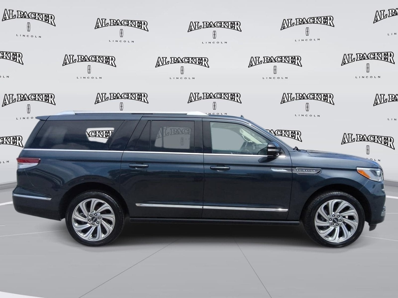 2024 Lincoln Navigator L Reserve