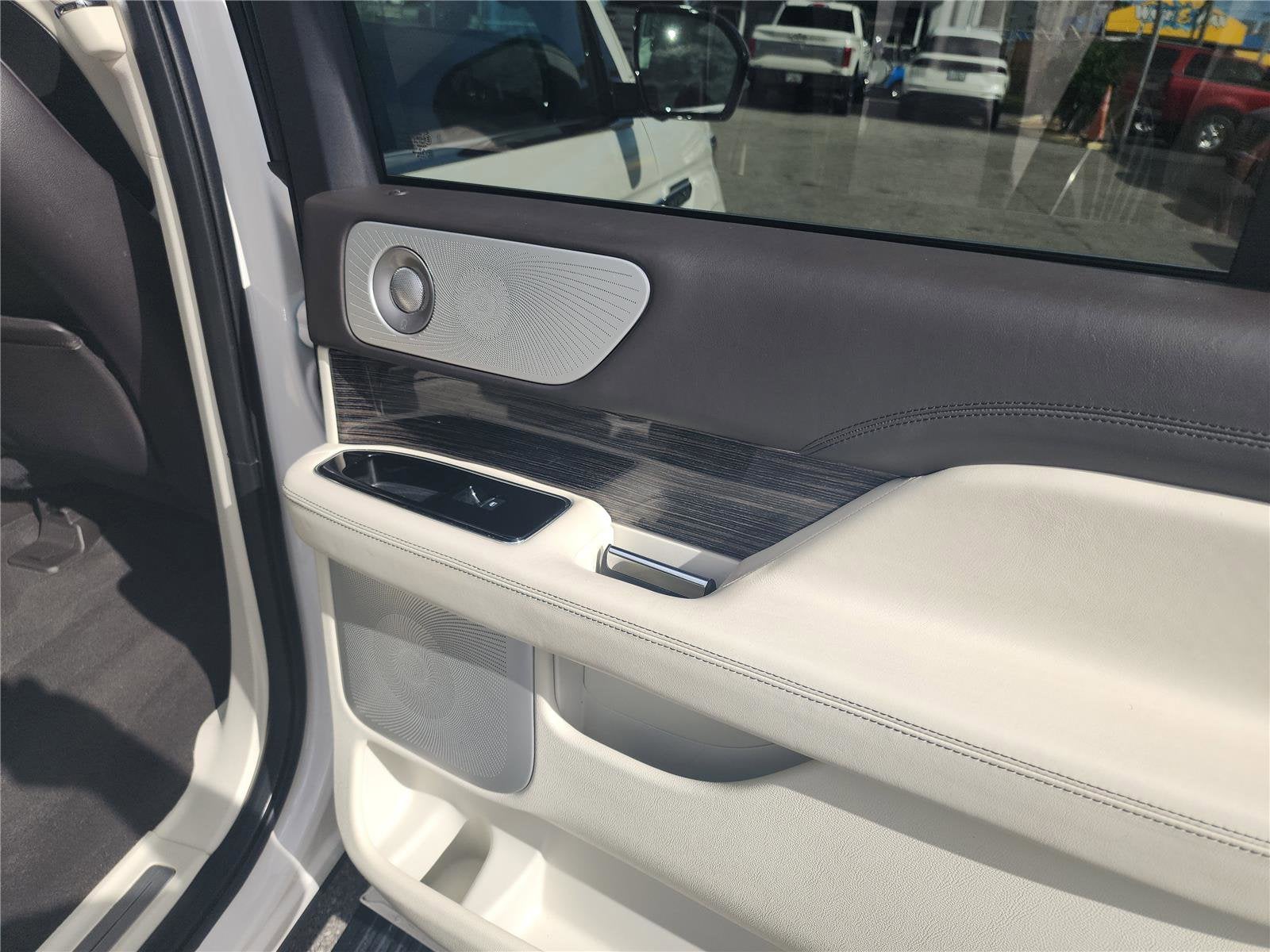 2019 Lincoln Navigator L Black Label