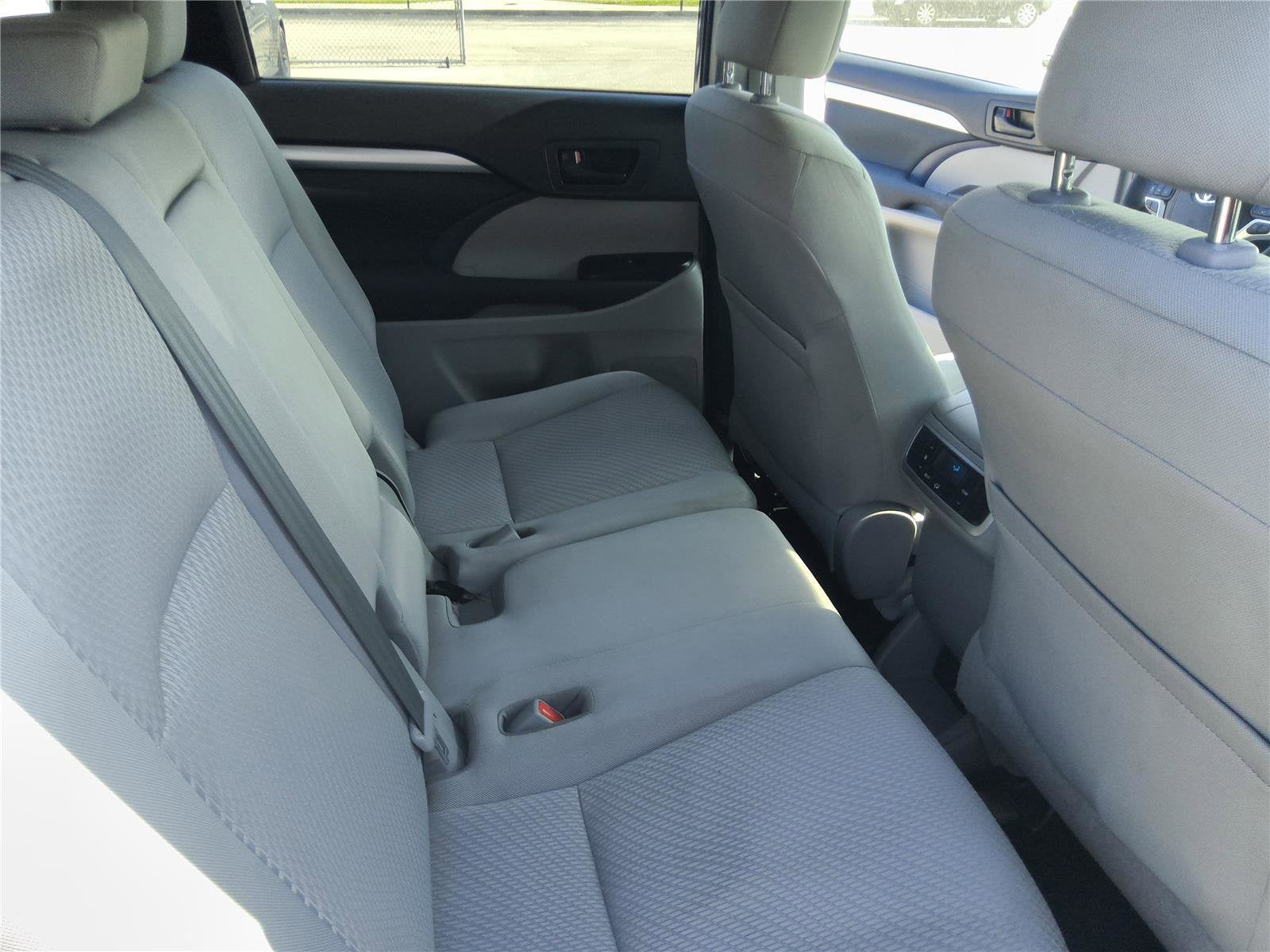 2018 Toyota Highlander LE