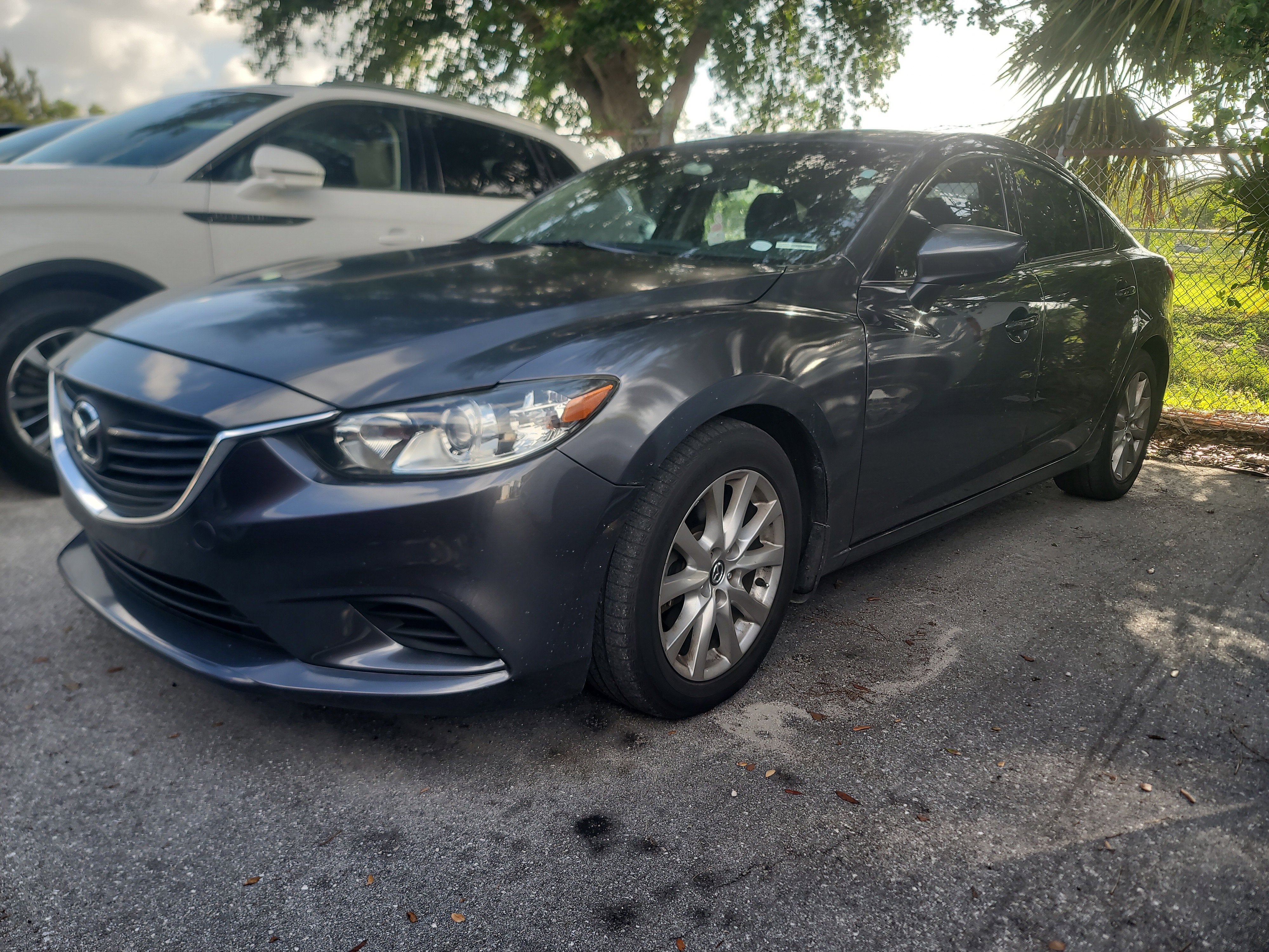 2016 Mazda EZ-6 i Sport Auto's photo