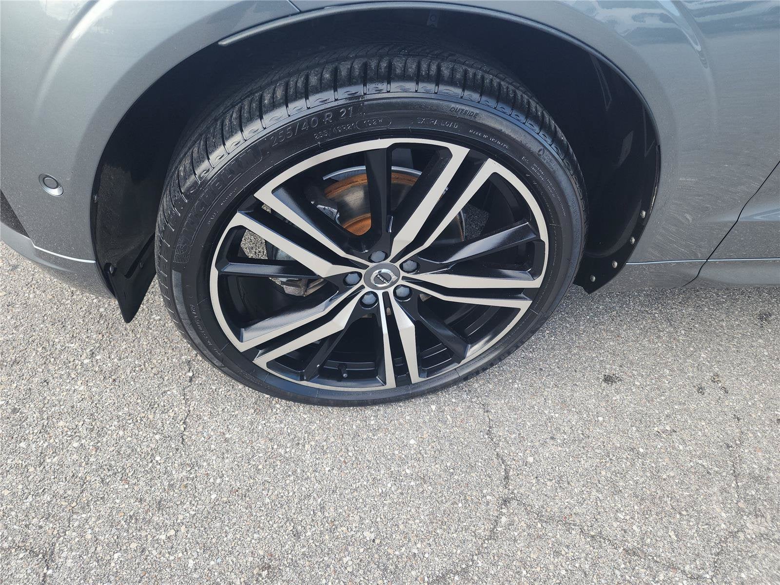 2018 Volvo XC60 R-Design