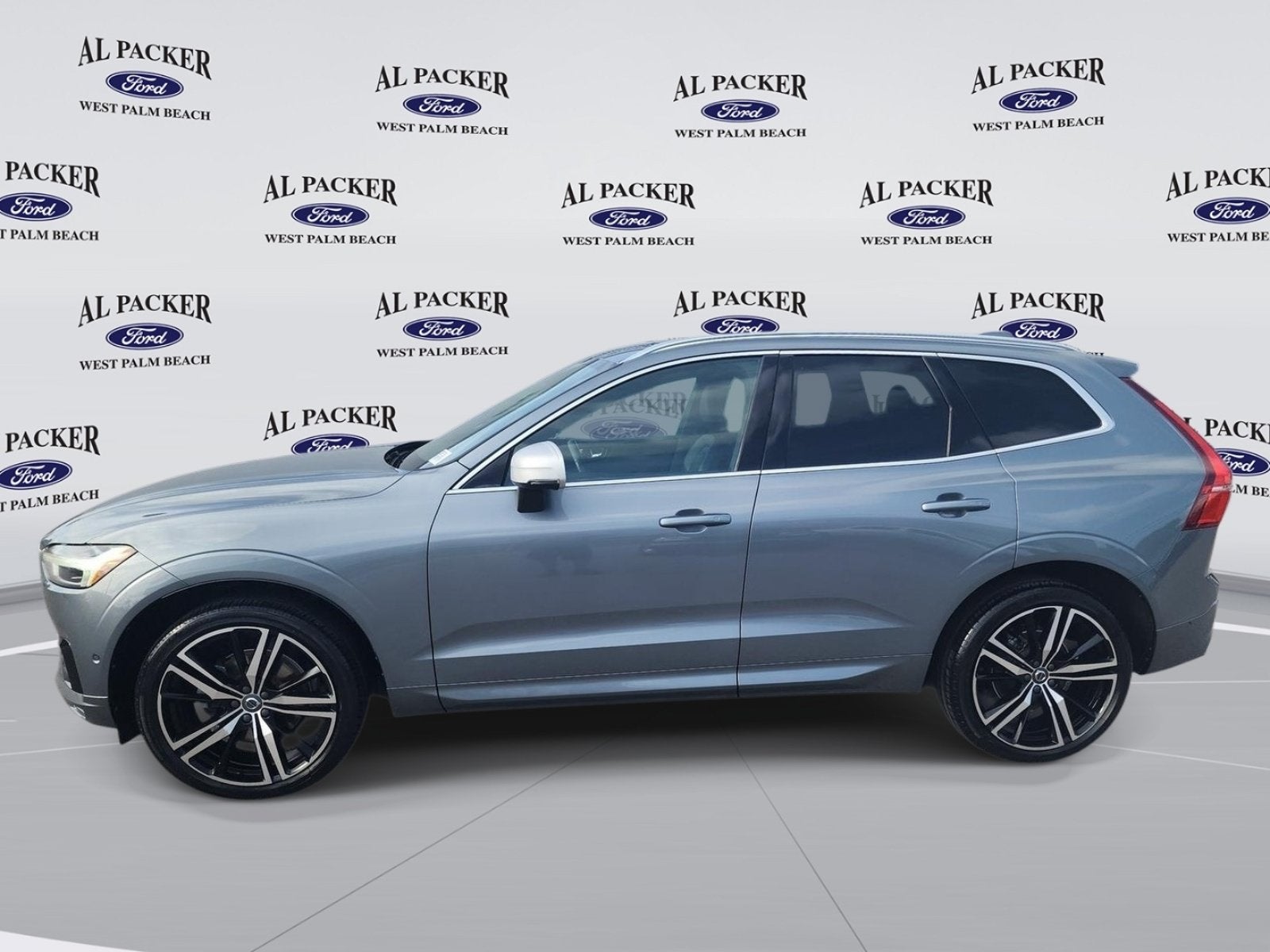 Used 2018 Volvo XC60 R-Design with VIN LYV102RM7JB097191 for sale in Royal Palm Beach, FL