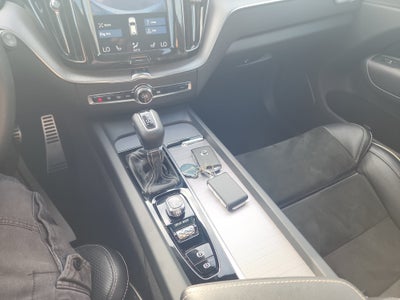 2018 Volvo XC60 R-Design