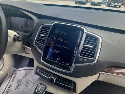 2019 Volvo XC90 Momentum