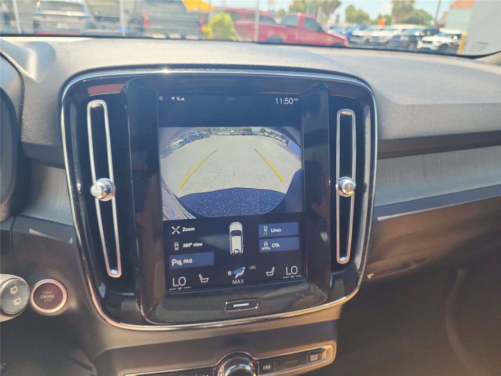 2020 Volvo XC40 Inscription