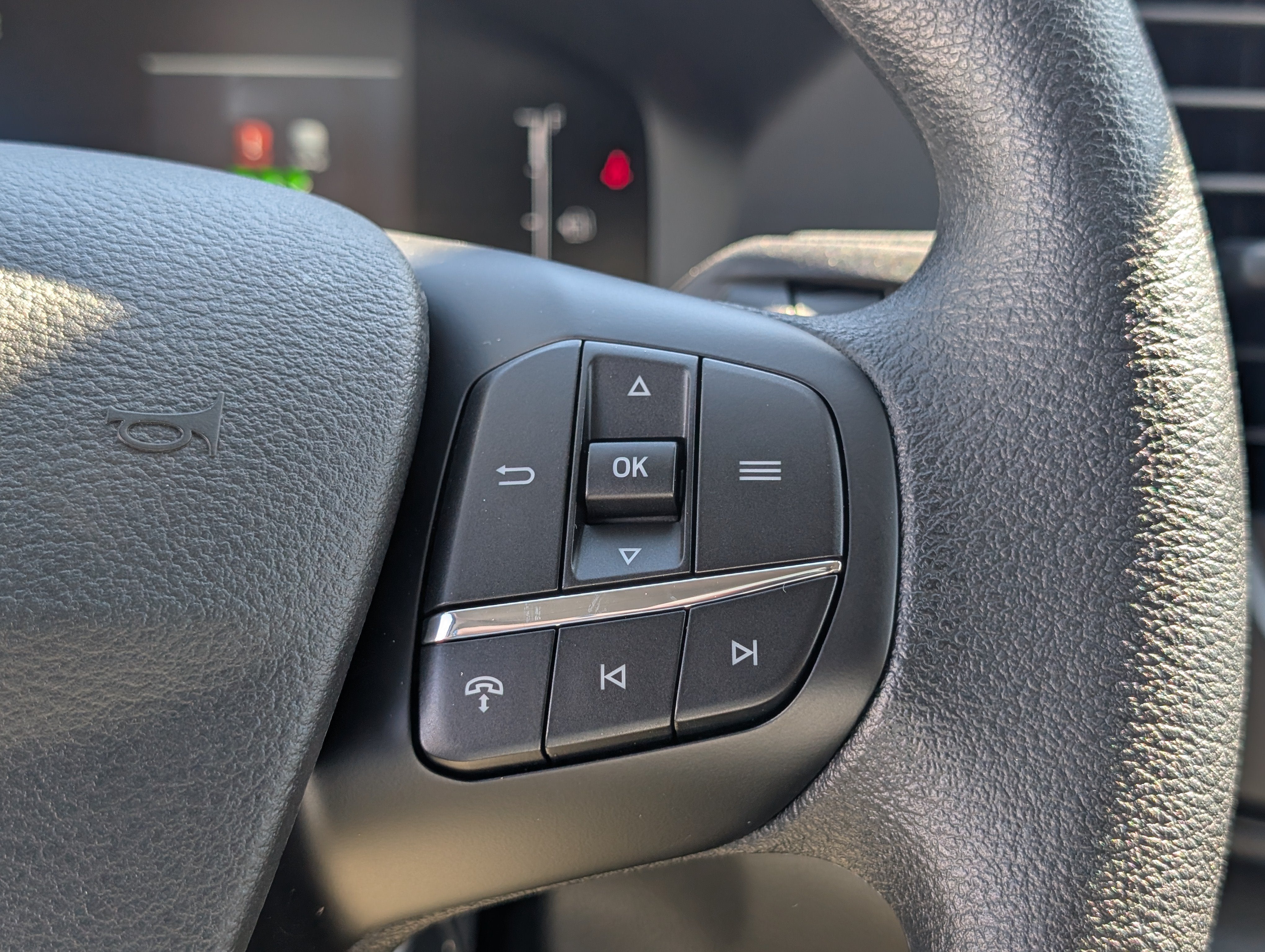 2026 Ford Transit Passenger Wagon XL