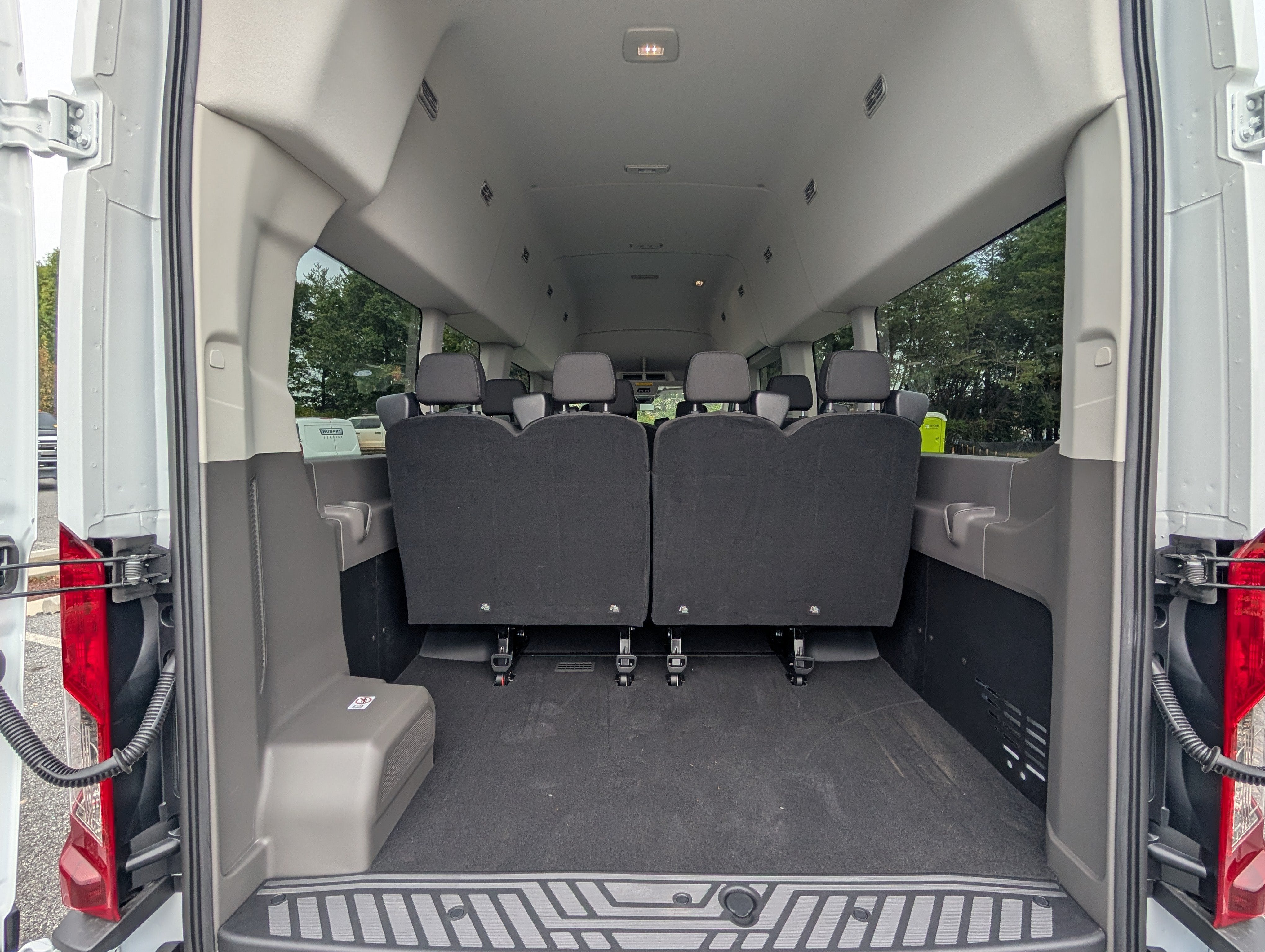 2027 Ford Transit Passenger Wagon XLT