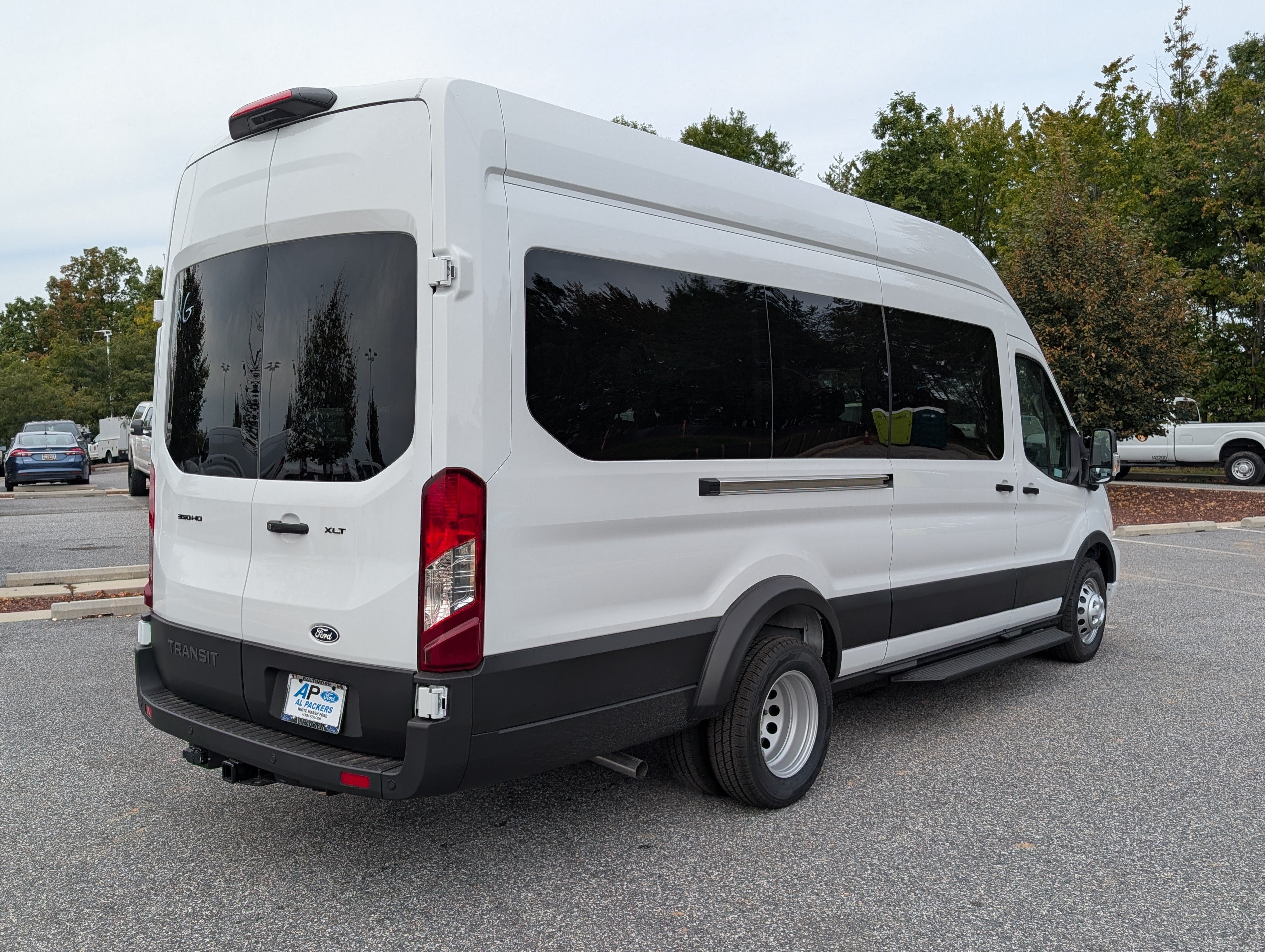2027 Ford Transit Passenger Wagon XLT