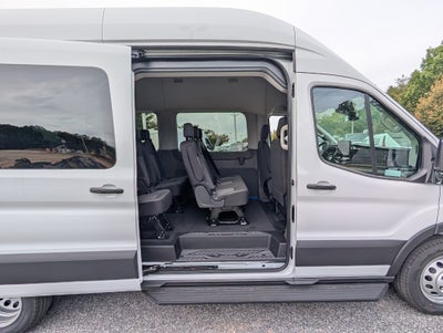 2027 Ford Transit Passenger Wagon XLT