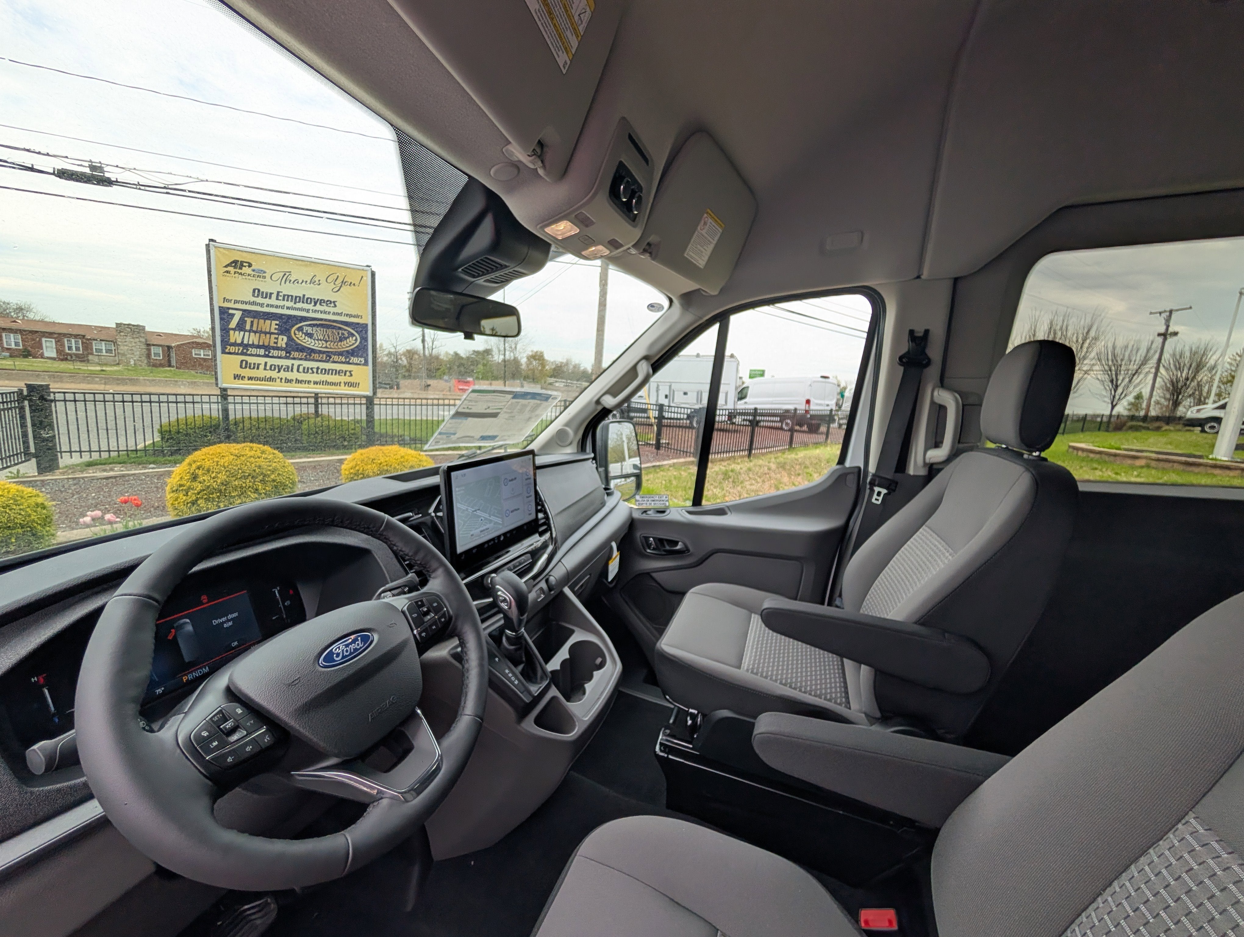 2026 Ford Transit Passenger Wagon XLT