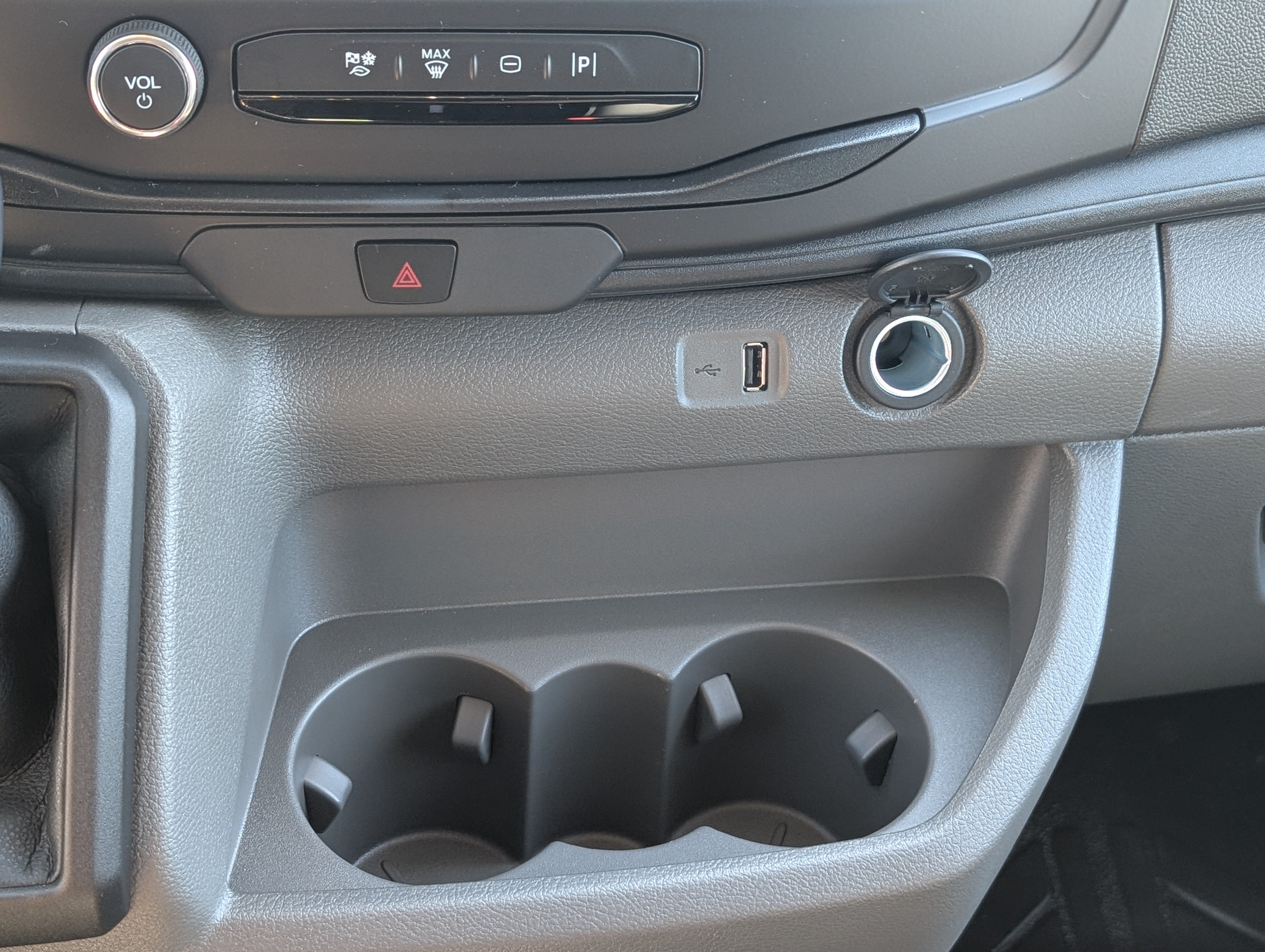 2027 Ford Transit Passenger Wagon XL