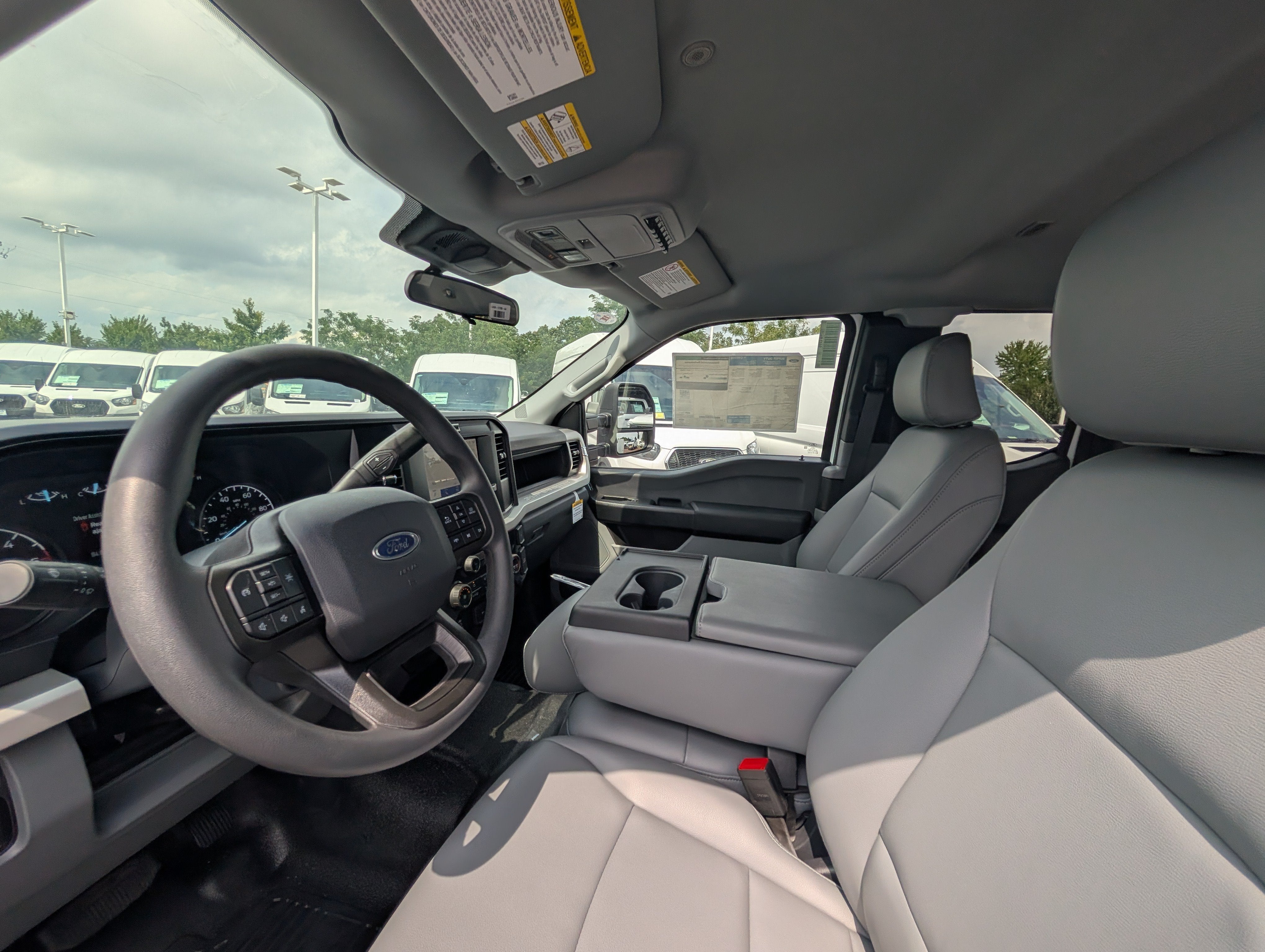 2026 Ford Super Duty F-350 DRW XL