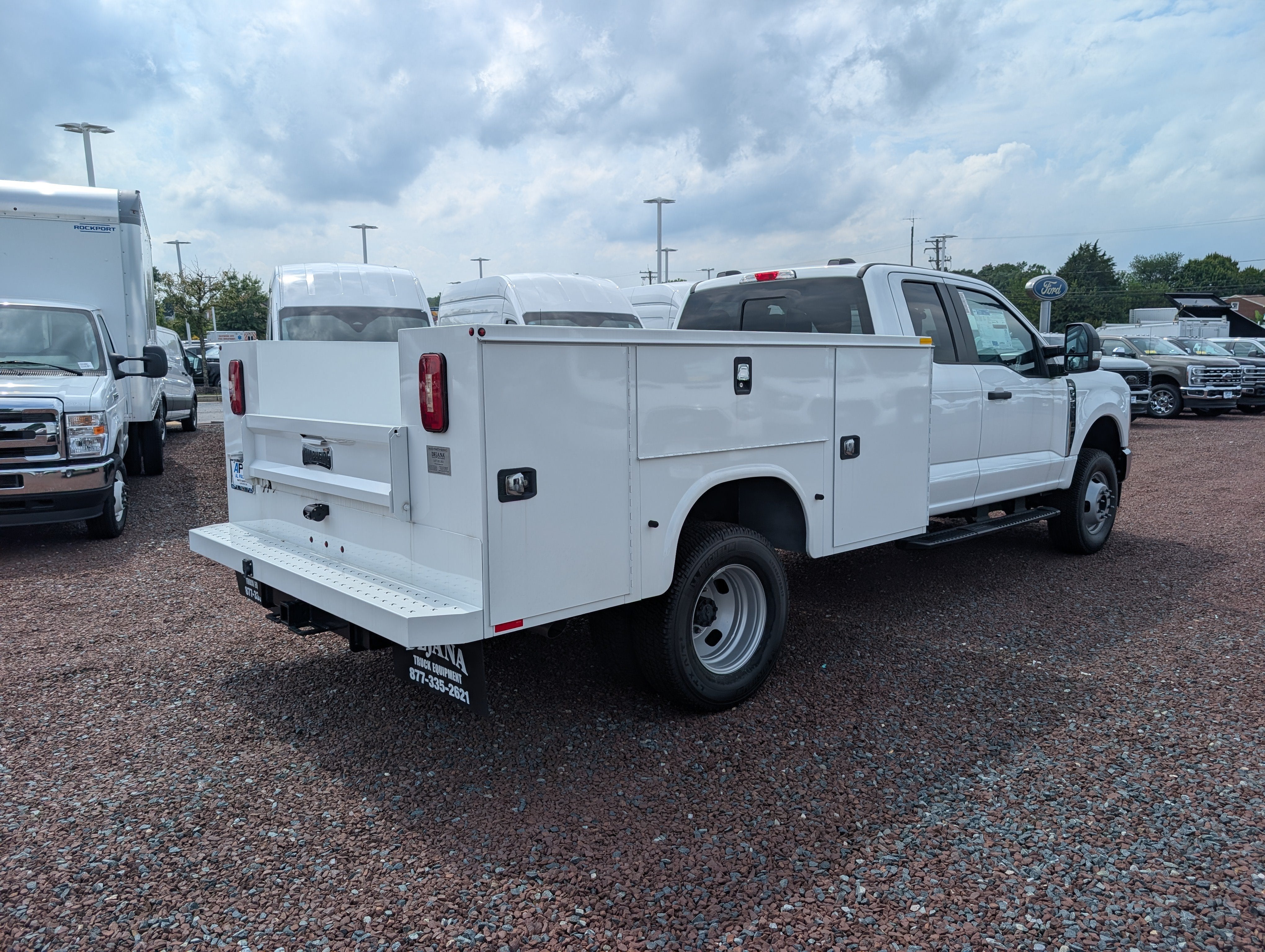 2026 Ford Super Duty F-350 DRW XL