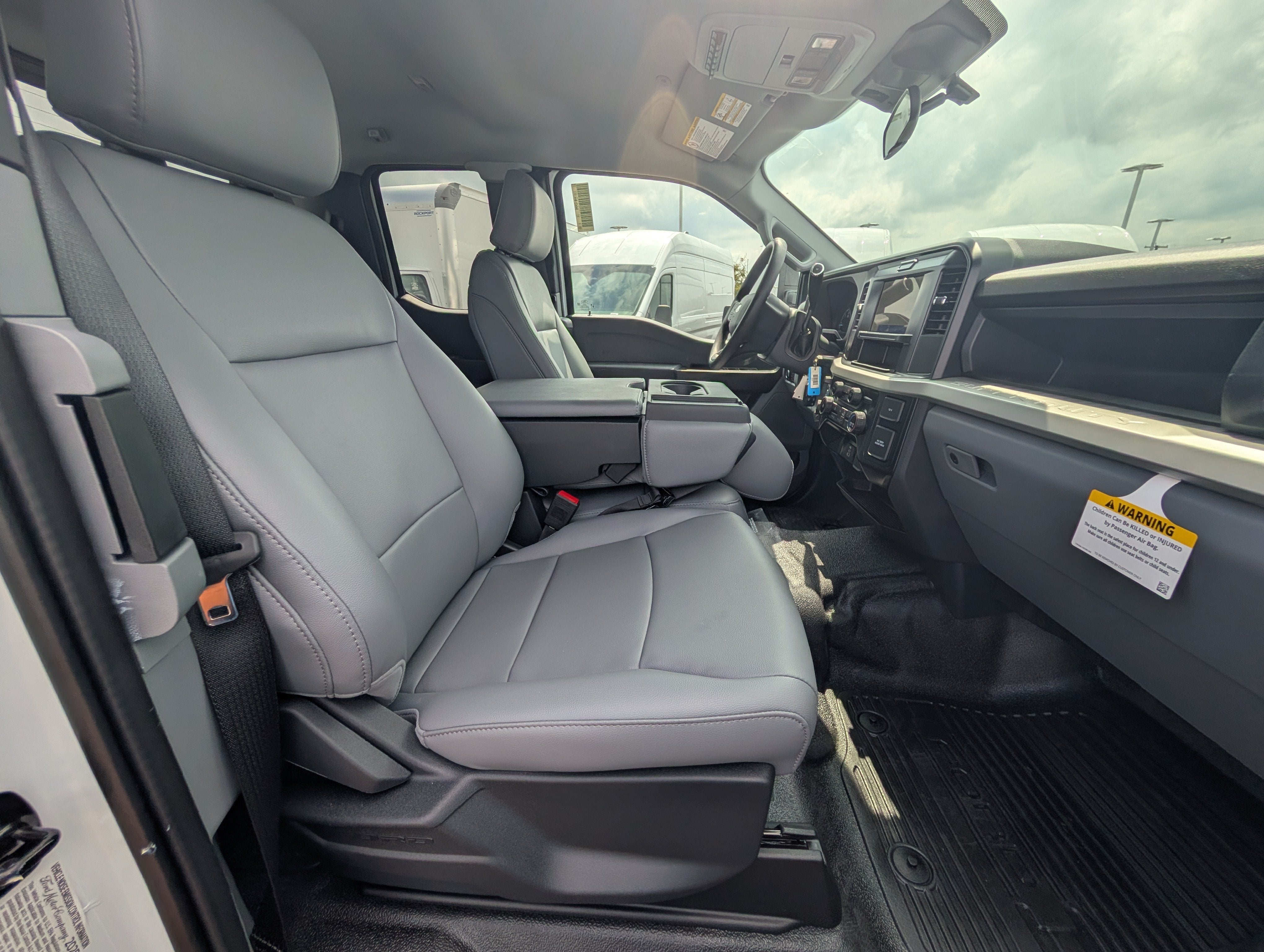 2026 Ford Super Duty F-350 DRW XL