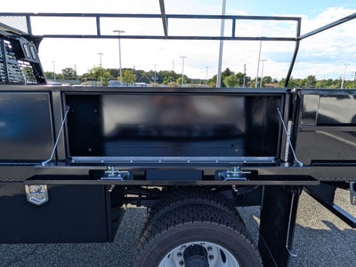 2025 Ford Super Duty F-550 DRW XL