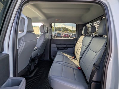 2025 Ford Super Duty F-550 DRW XL