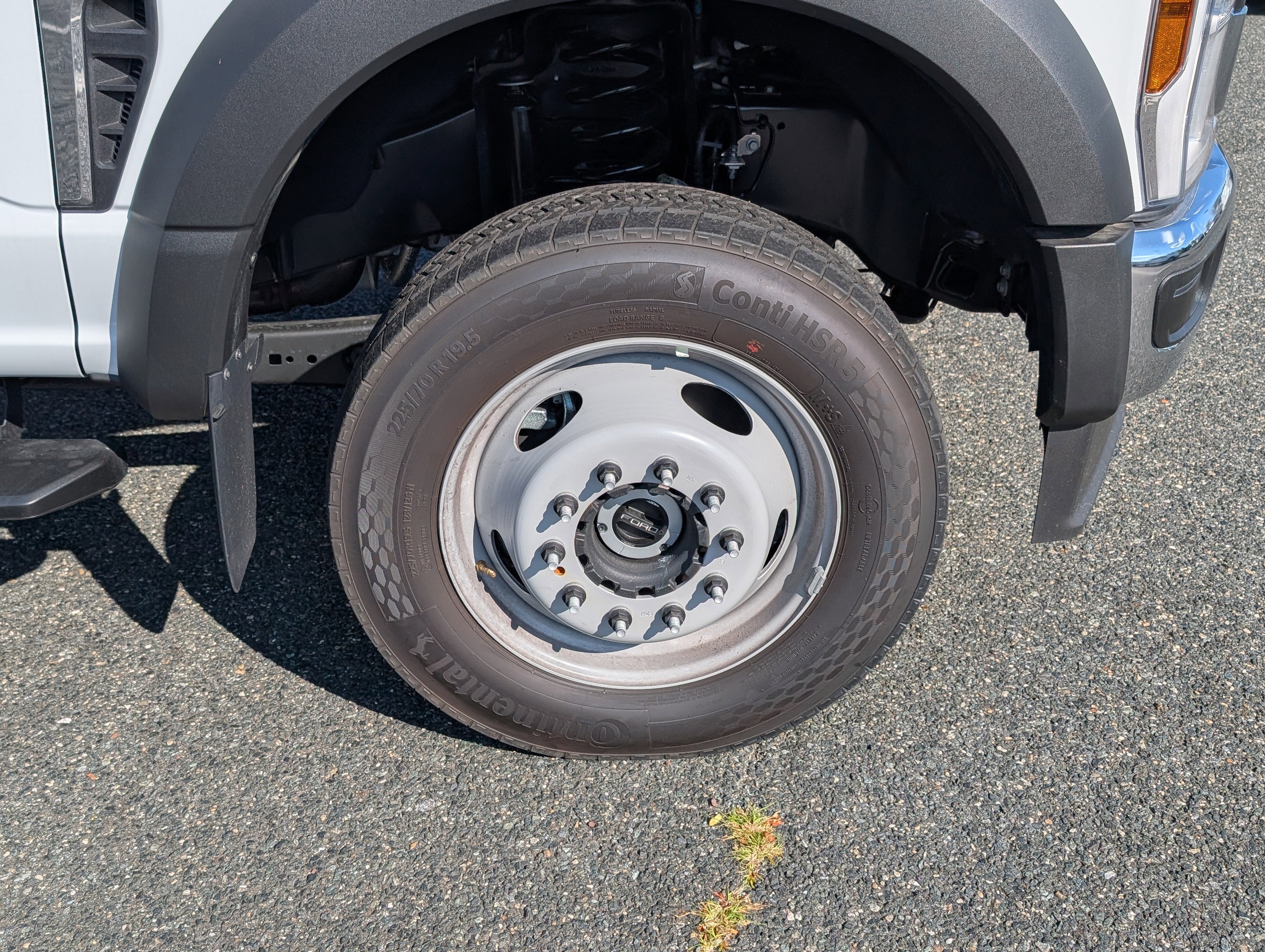 2025 Ford Super Duty F-550 DRW XL