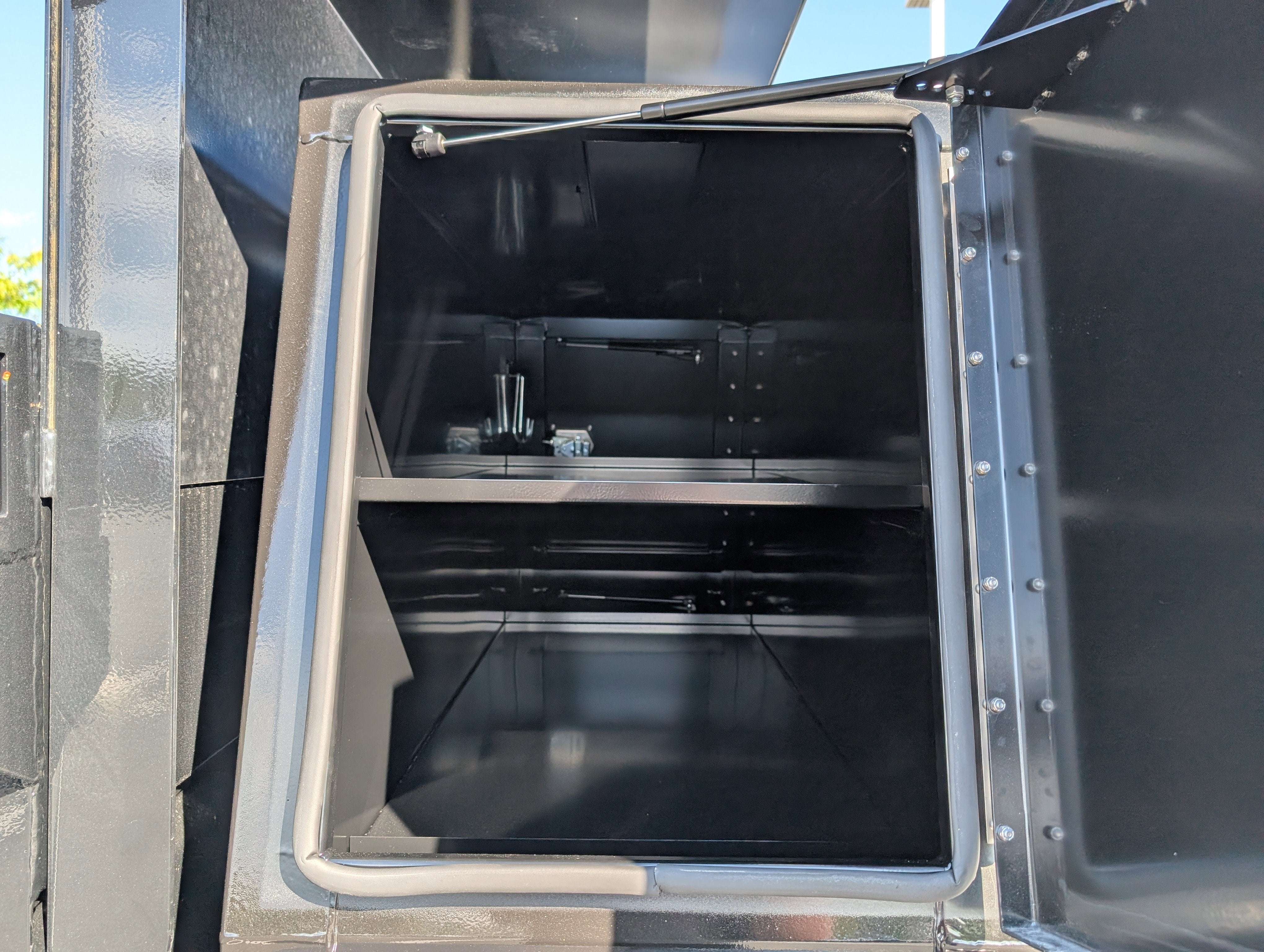 2025 Ford Super Duty F-550 DRW XL