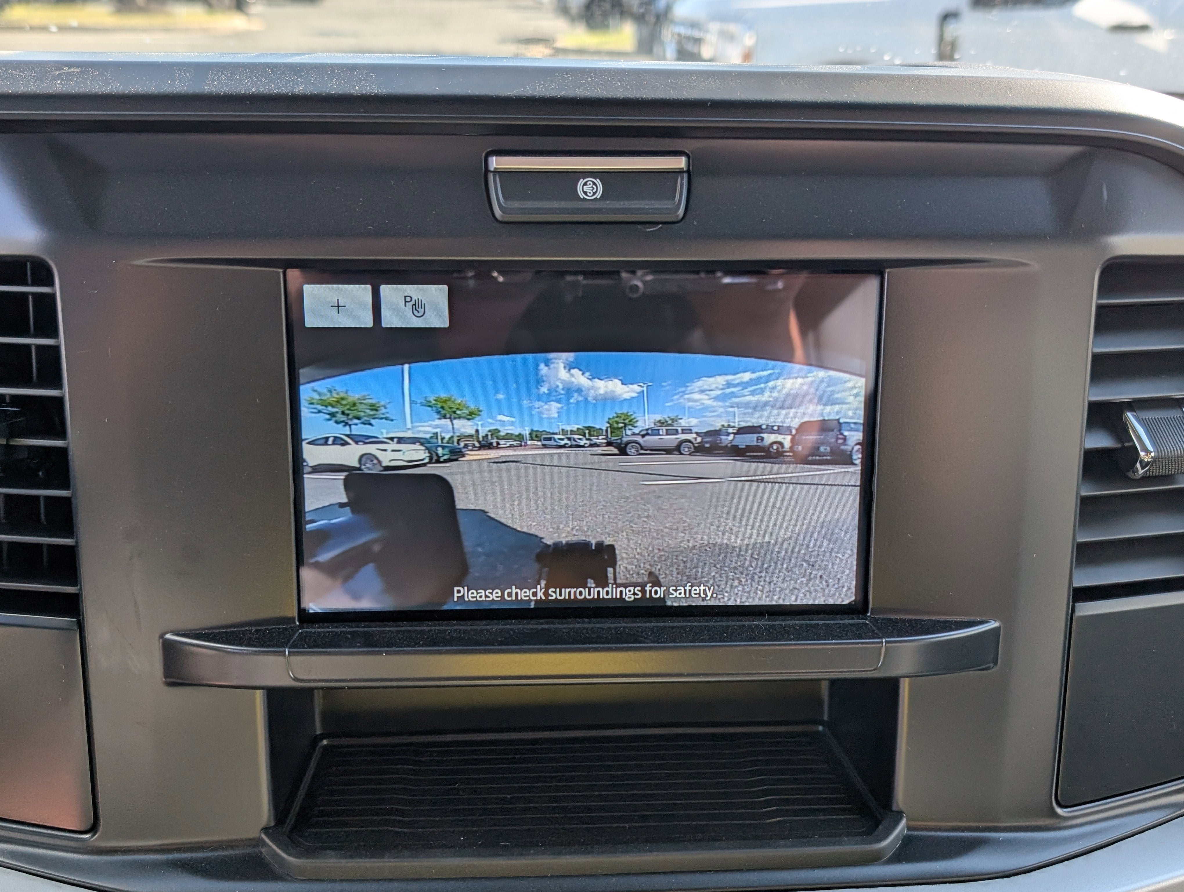 2025 Ford Super Duty F-550 DRW XL