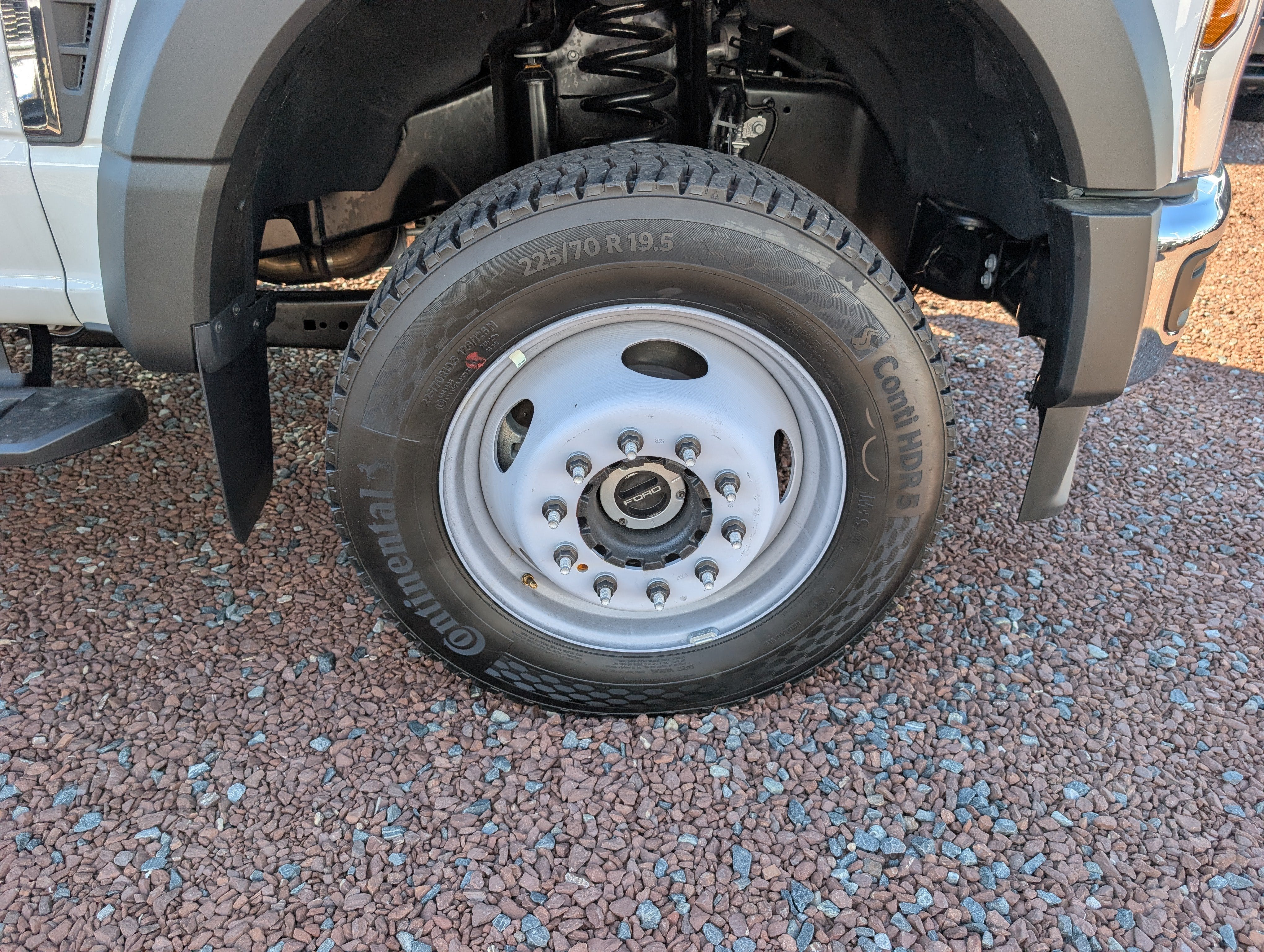 2026 Ford Super Duty F-550 DRW XL