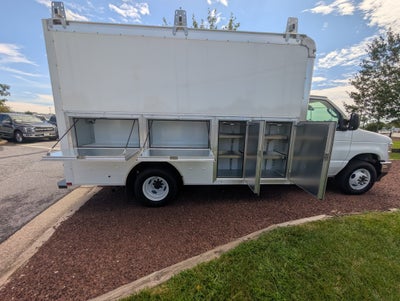 2026 Ford E-Series Cutaway E-350 SRW