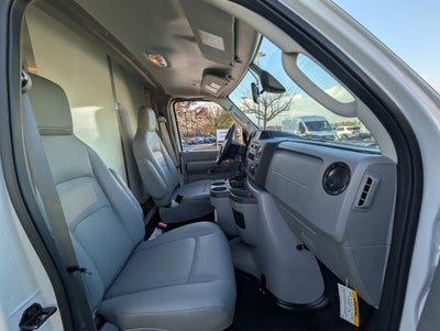 2026 Ford E-Series Cutaway E-450 DRW