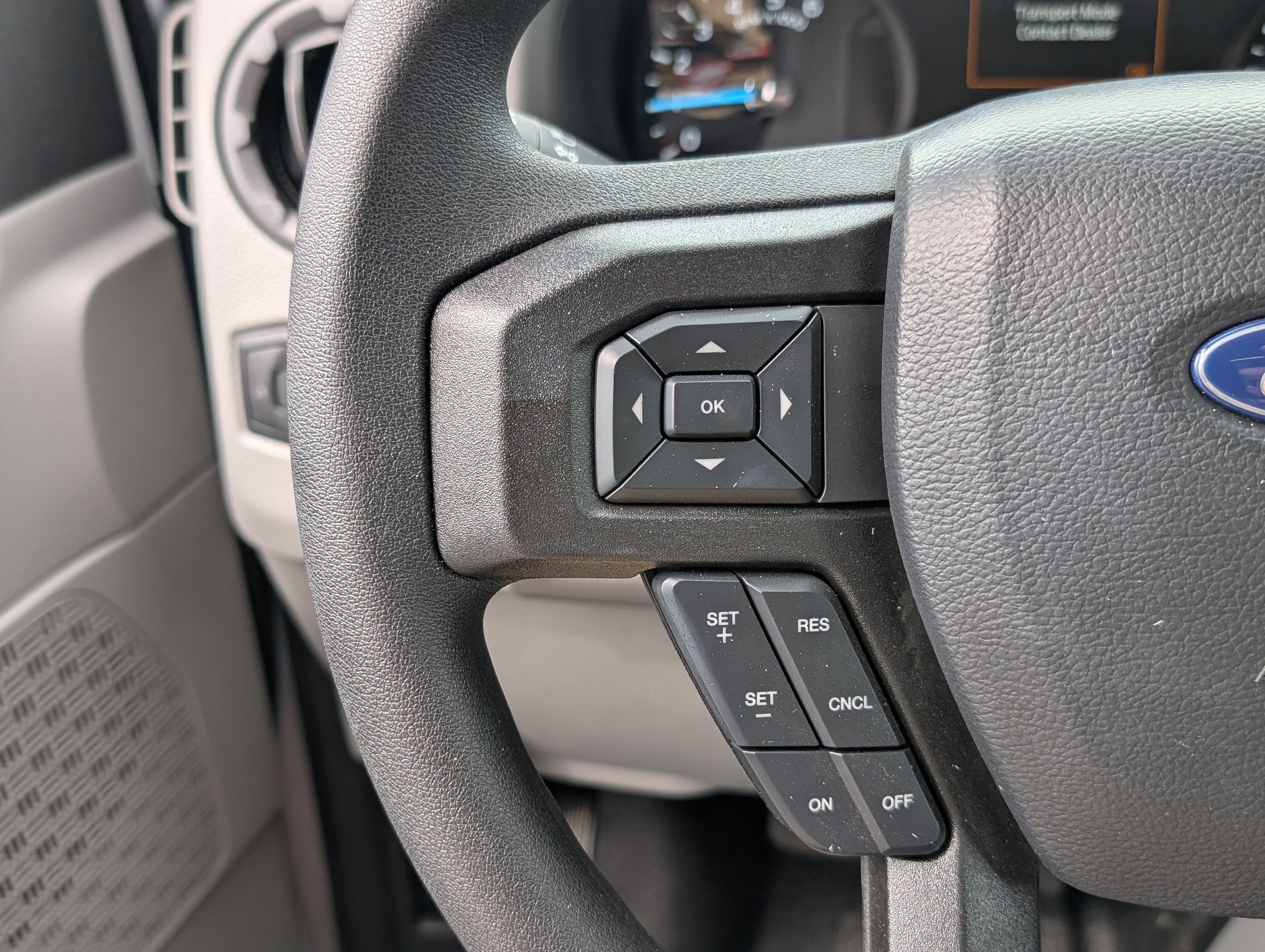 2026 Ford E-Series Cutaway E-450 DRW