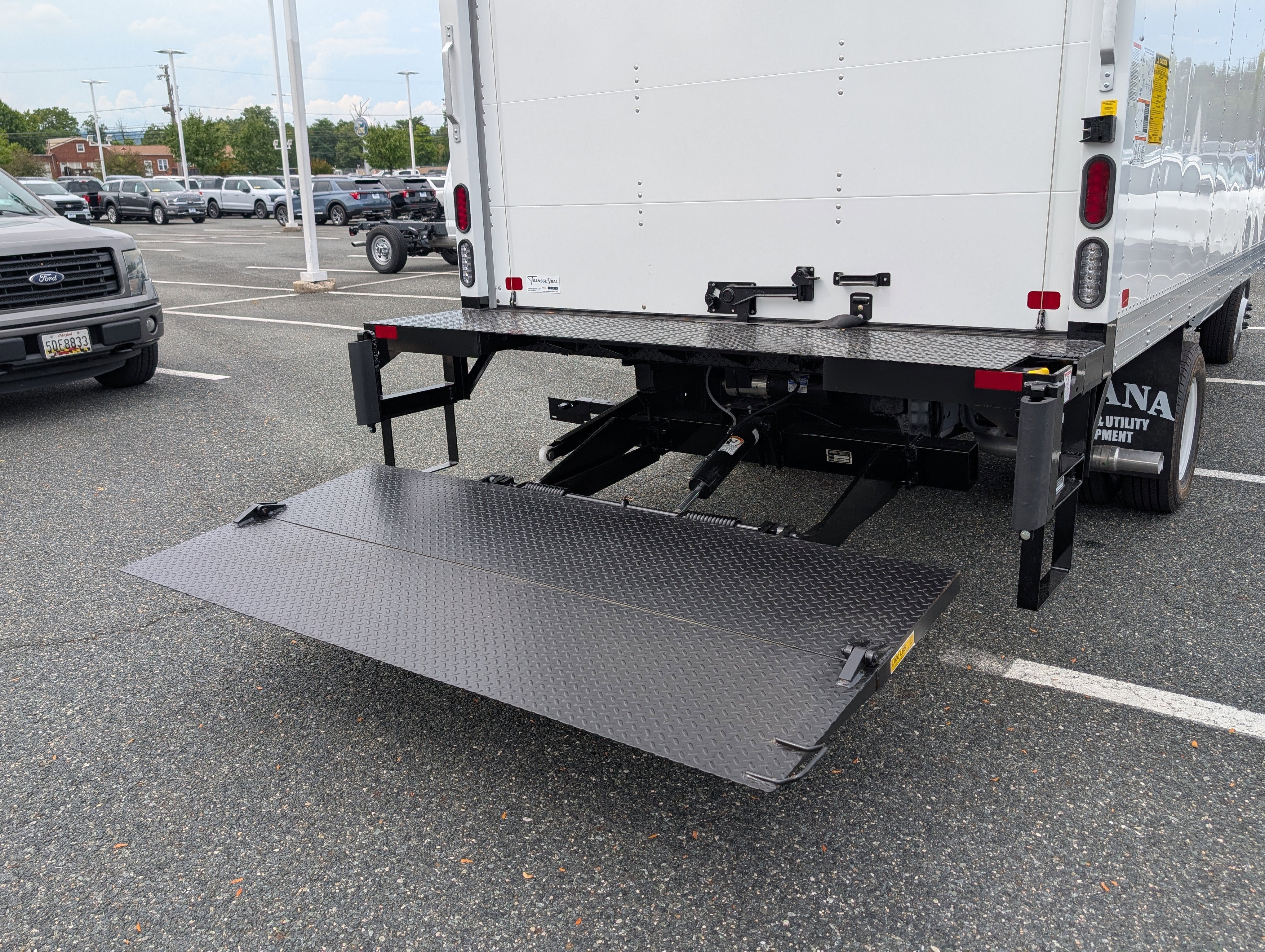 2026 Ford E-Series Cutaway E-450 DRW