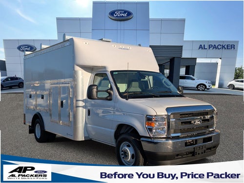 2026 Ford E-Series Cutaway E-450 DRW