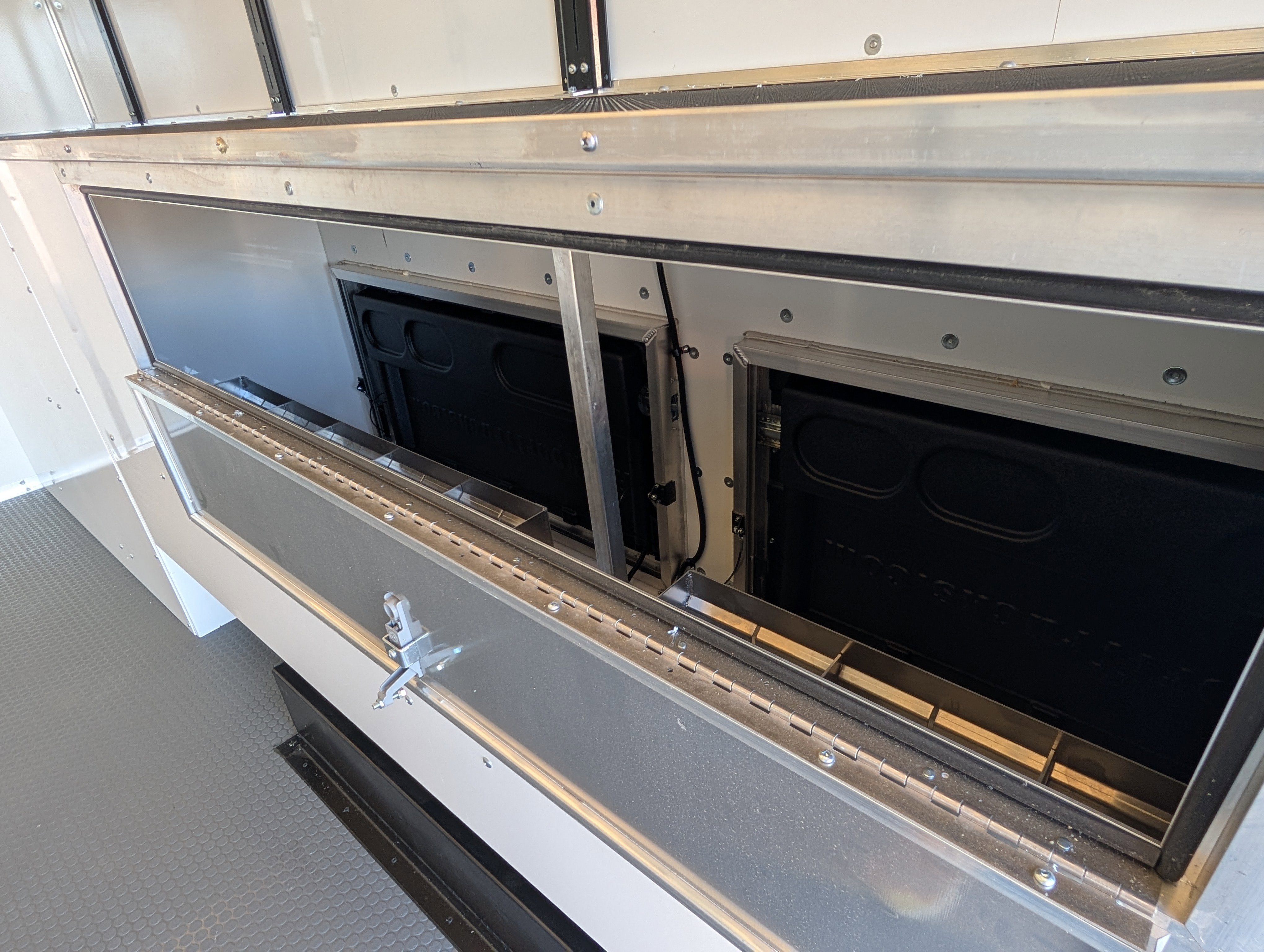 2026 Ford E-Series Cutaway E-450 DRW