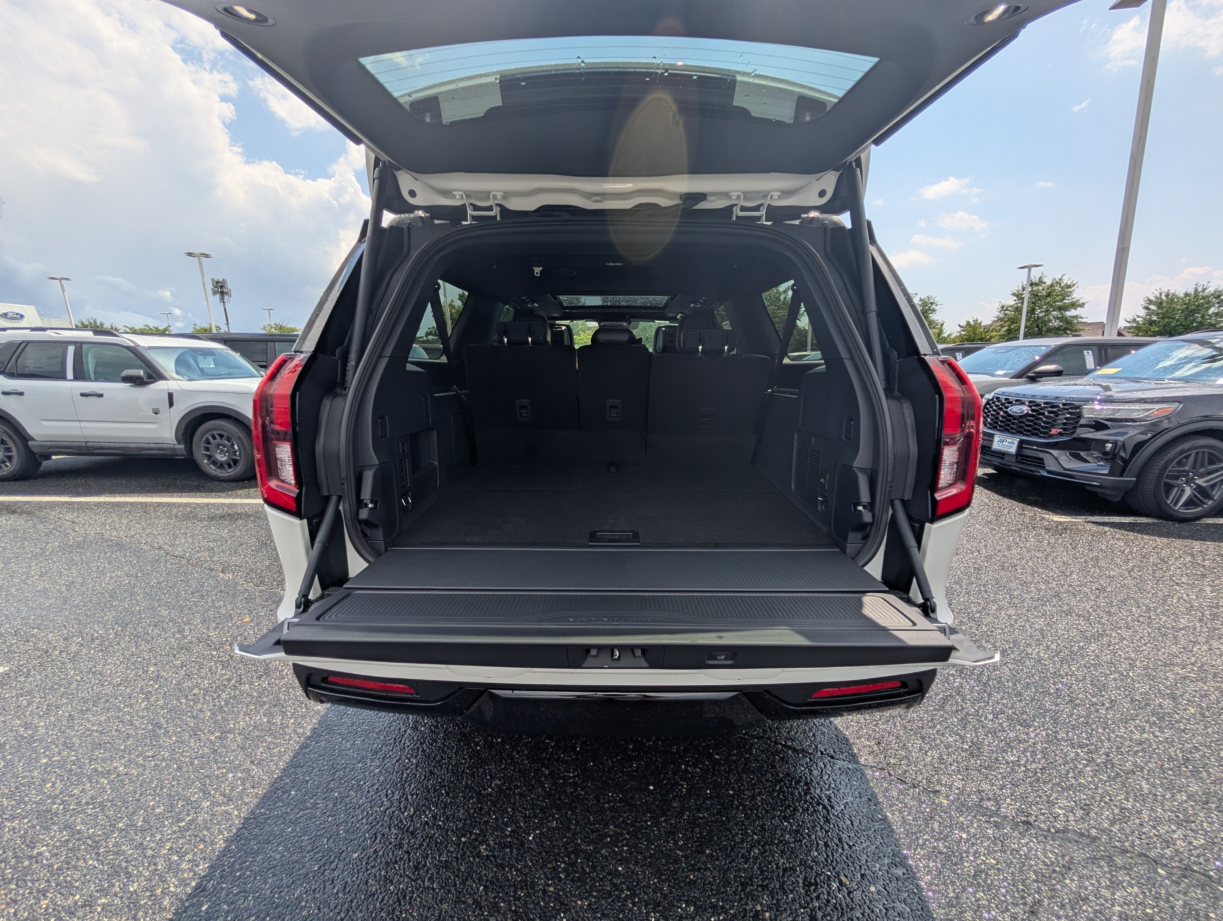 2027 Ford Expedition Max Platinum