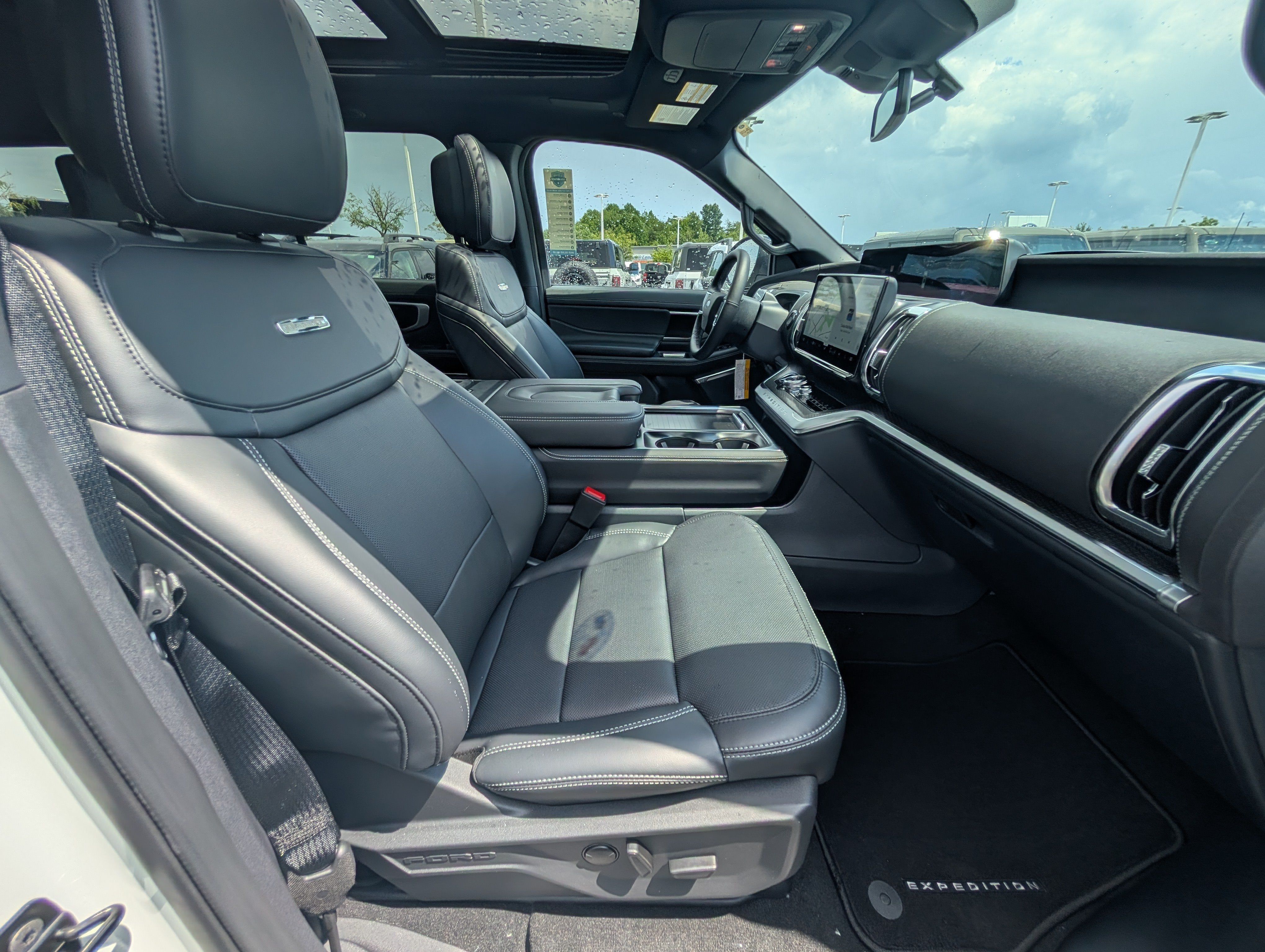 2027 Ford Expedition Max Platinum