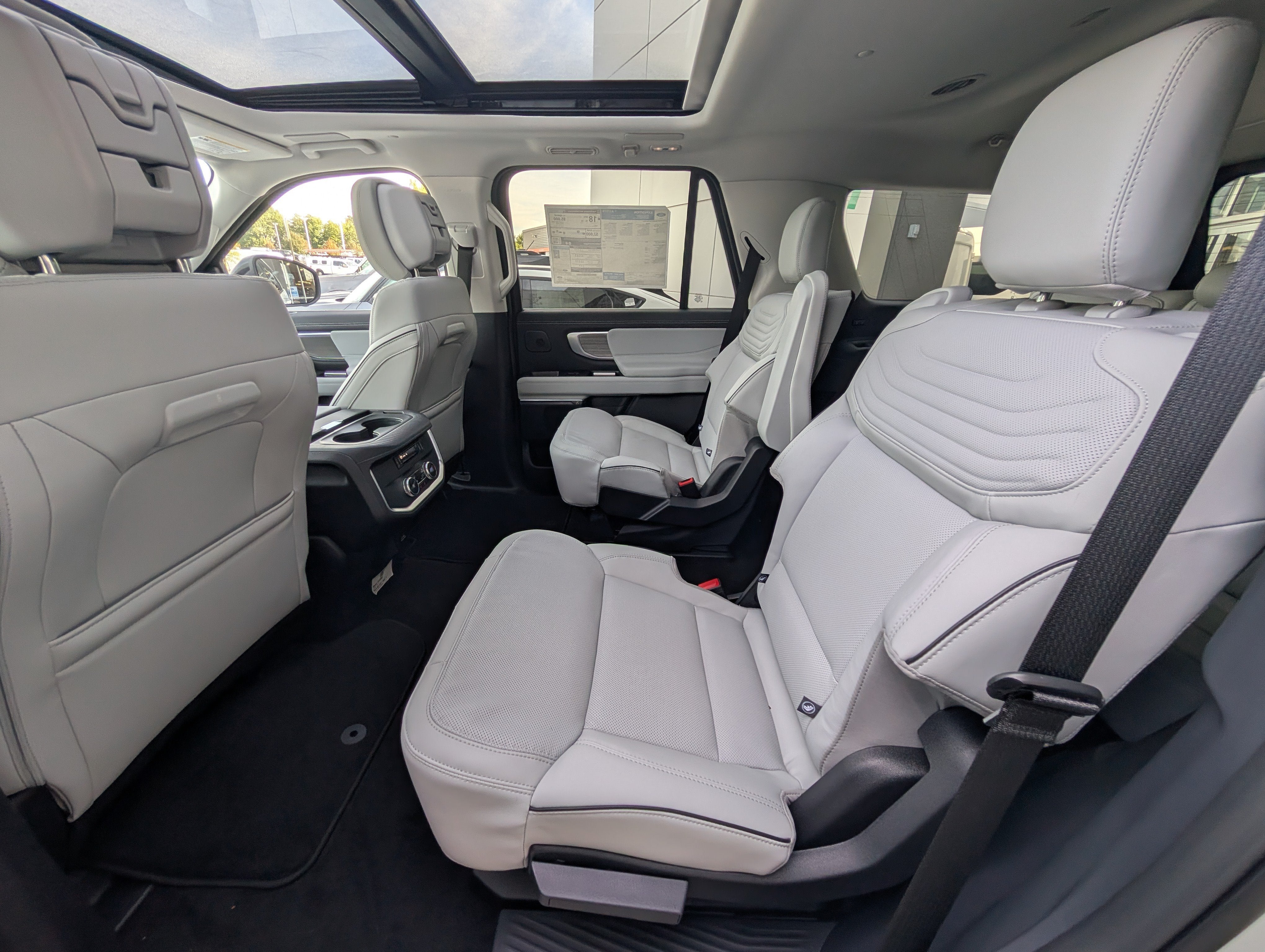 2027 Ford Expedition Platinum
