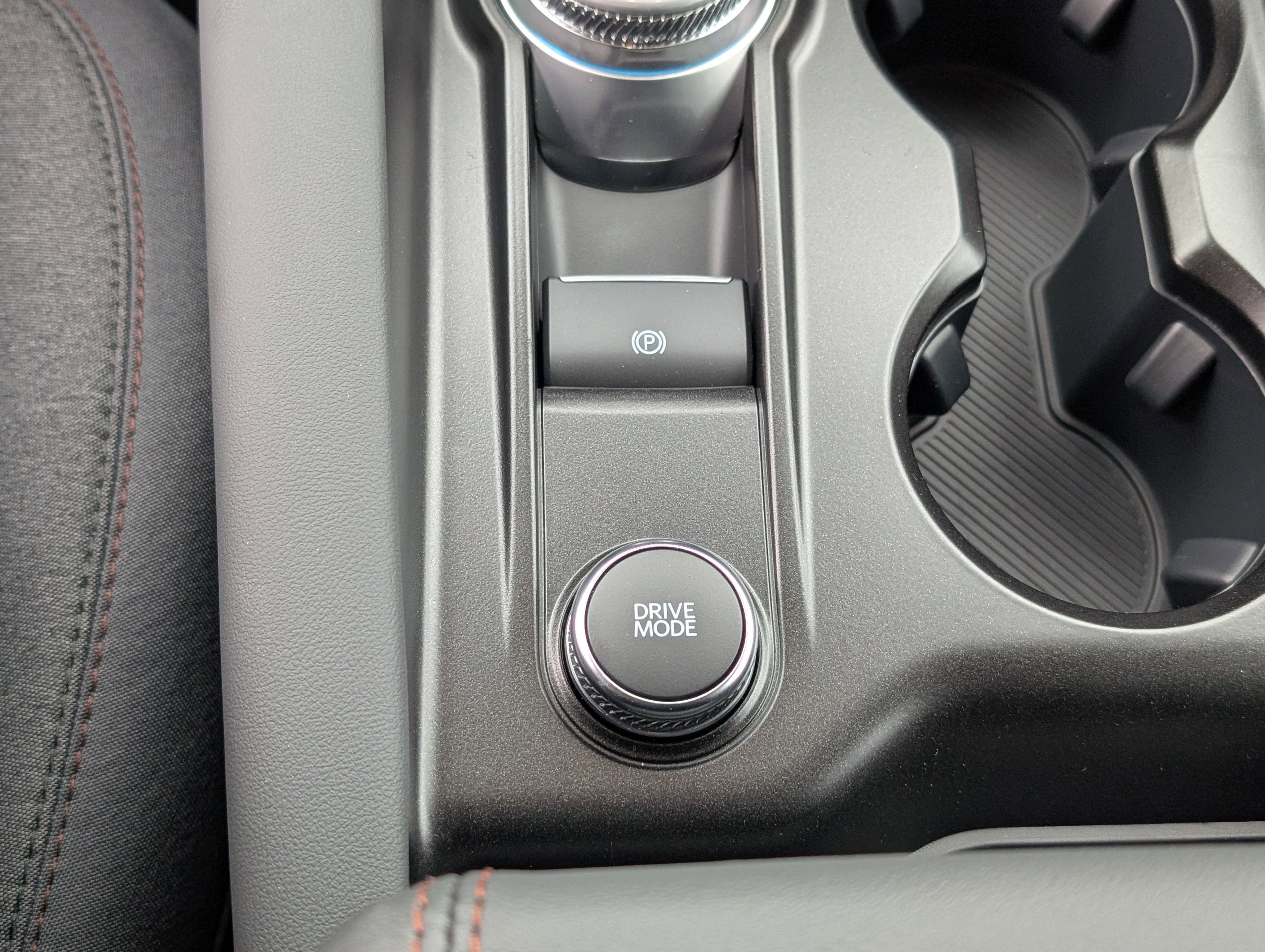 2026 Ford Explorer Active with 200A Pkg