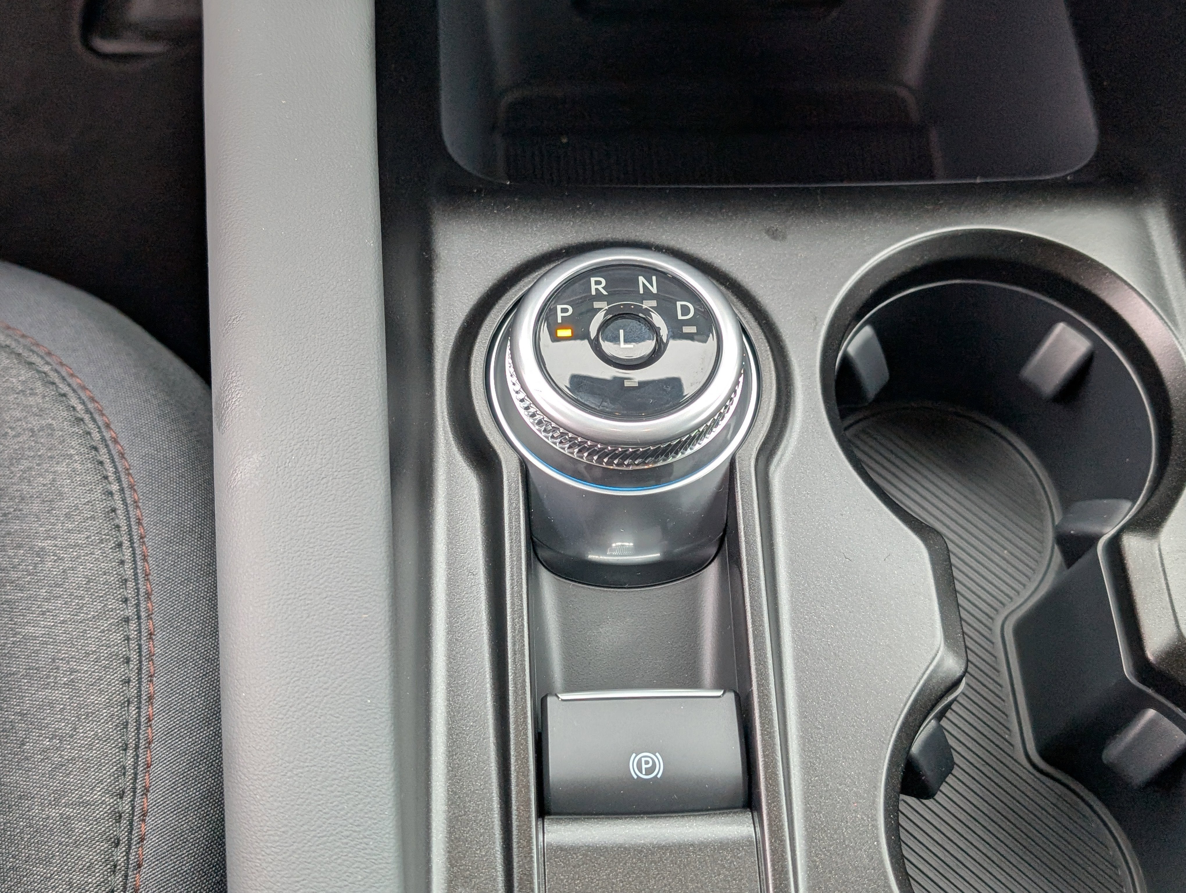 2026 Ford Explorer Active with 200A Pkg