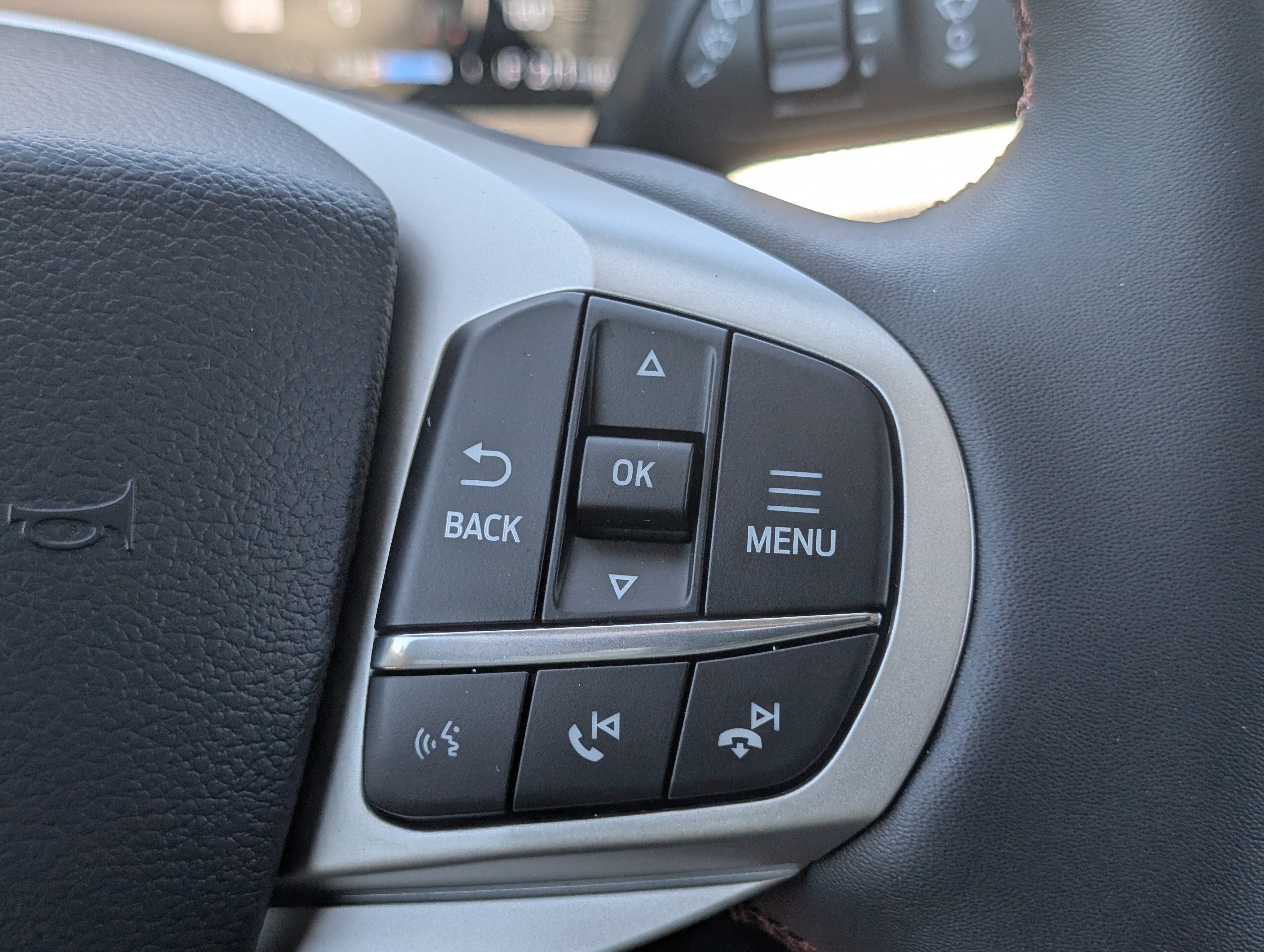 2026 Ford Explorer Active with 200A Pkg