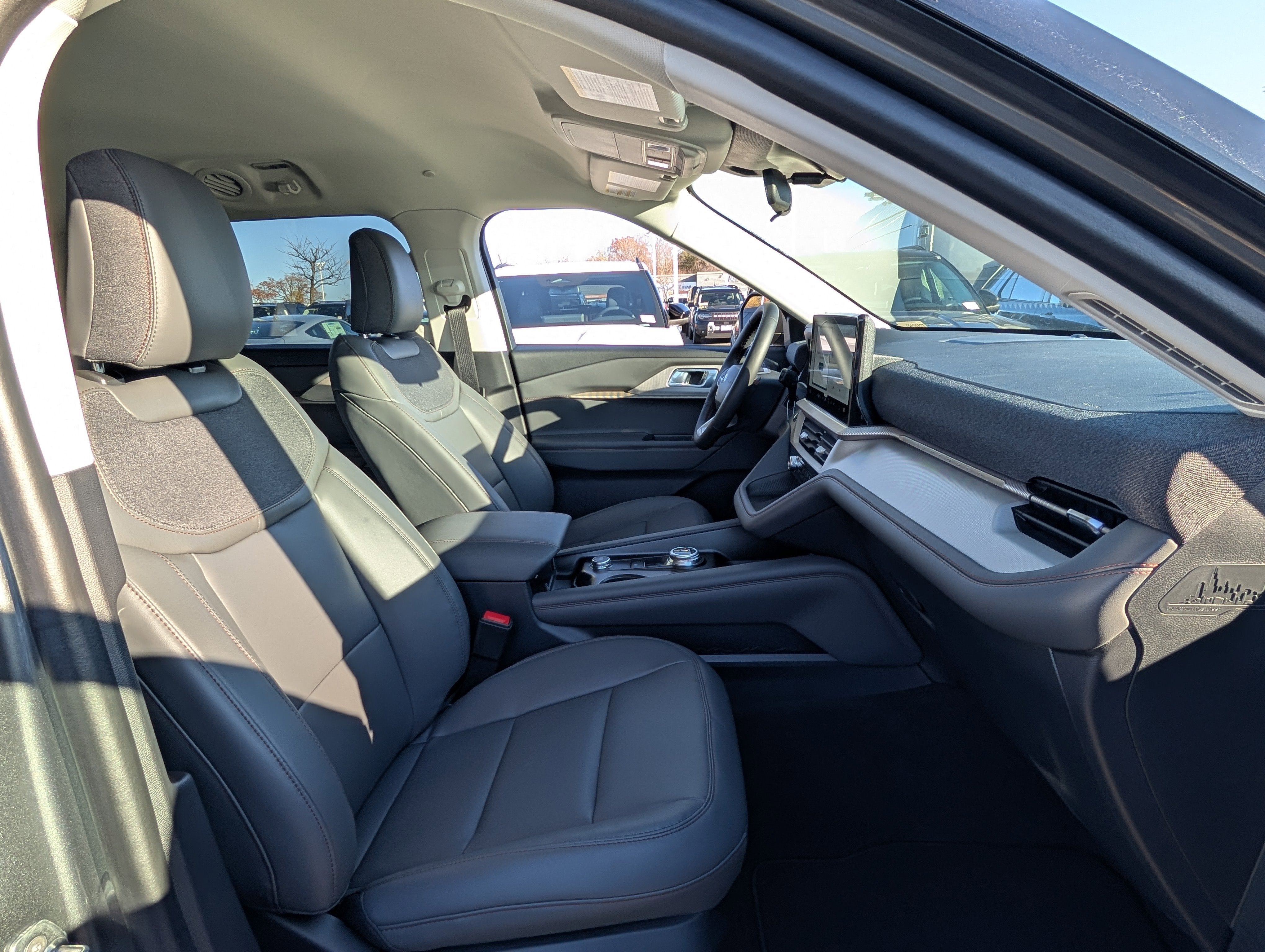 2026 Ford Explorer Active with 200A Pkg