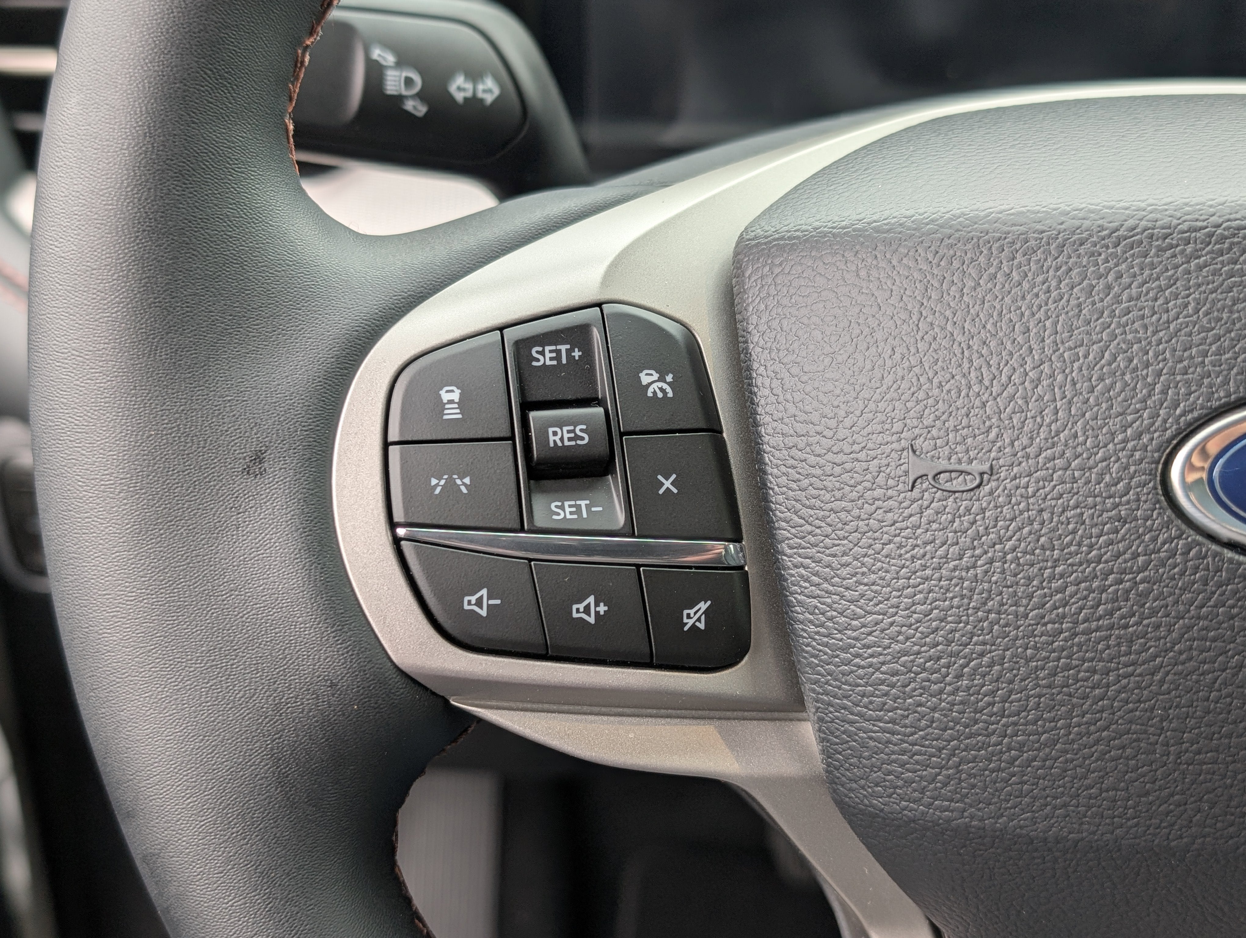 2026 Ford Explorer Active with 200A Pkg