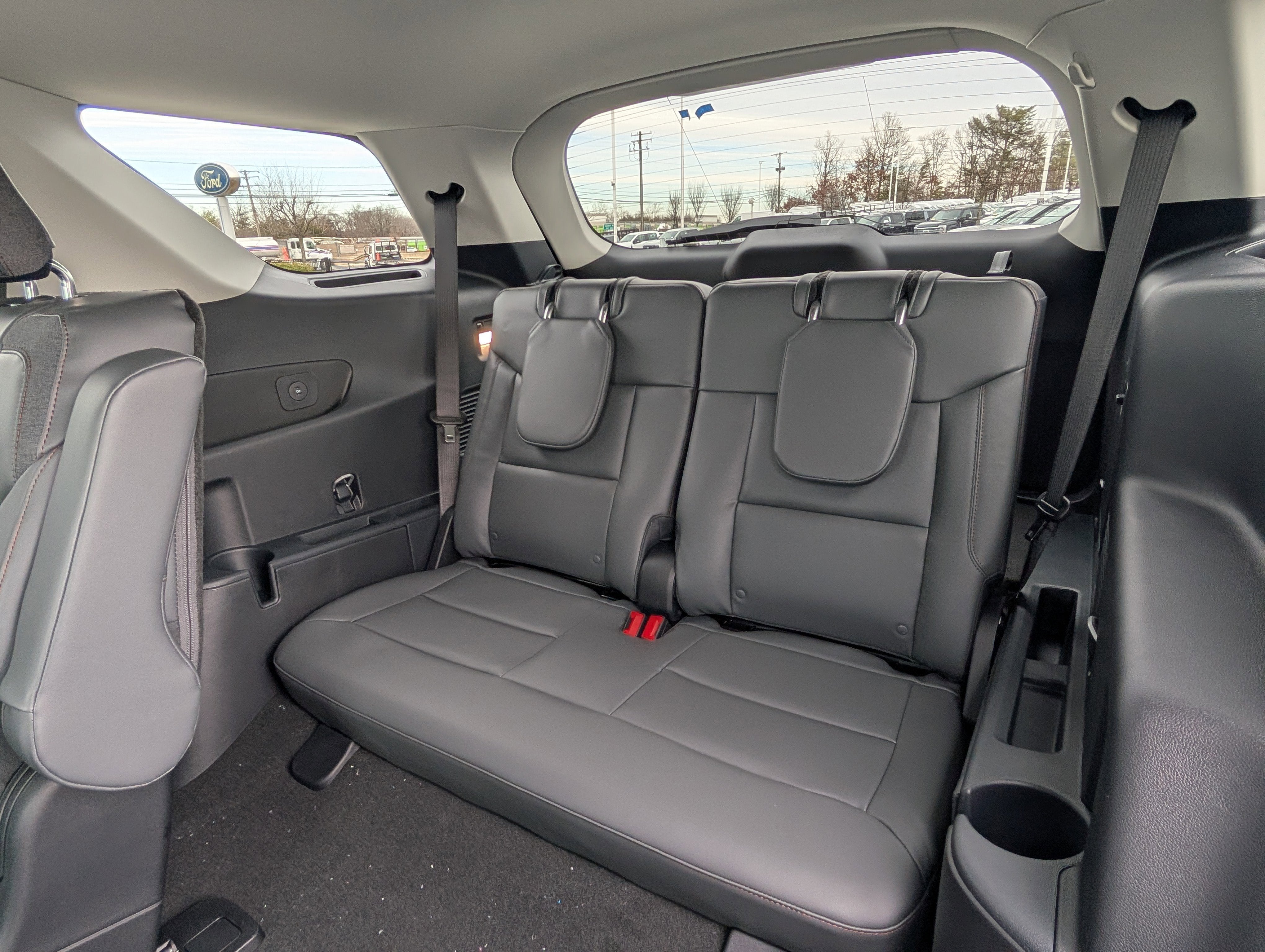 2026 Ford Explorer Active with 200A Pkg