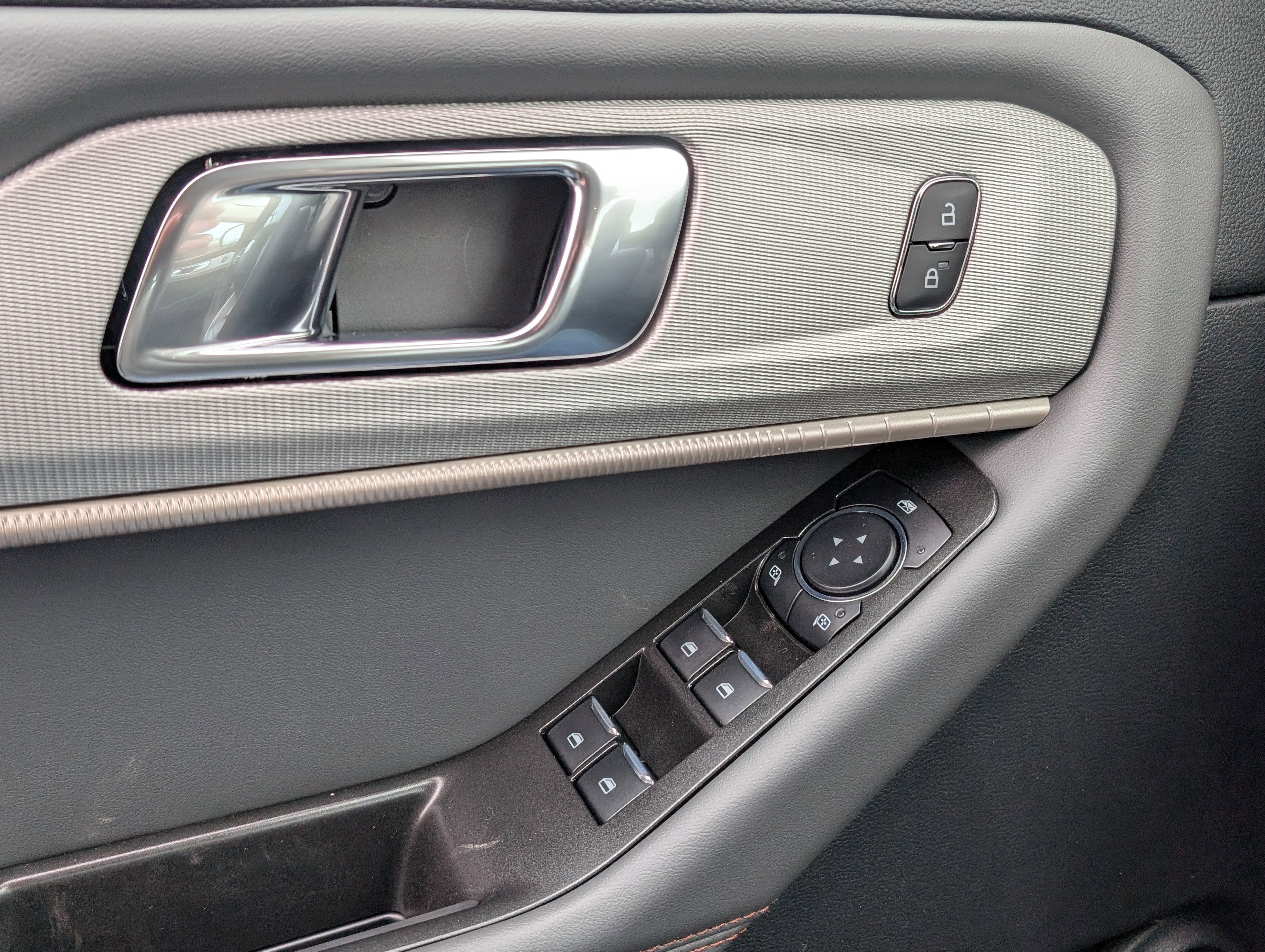 2026 Ford Explorer Active with 200A Pkg