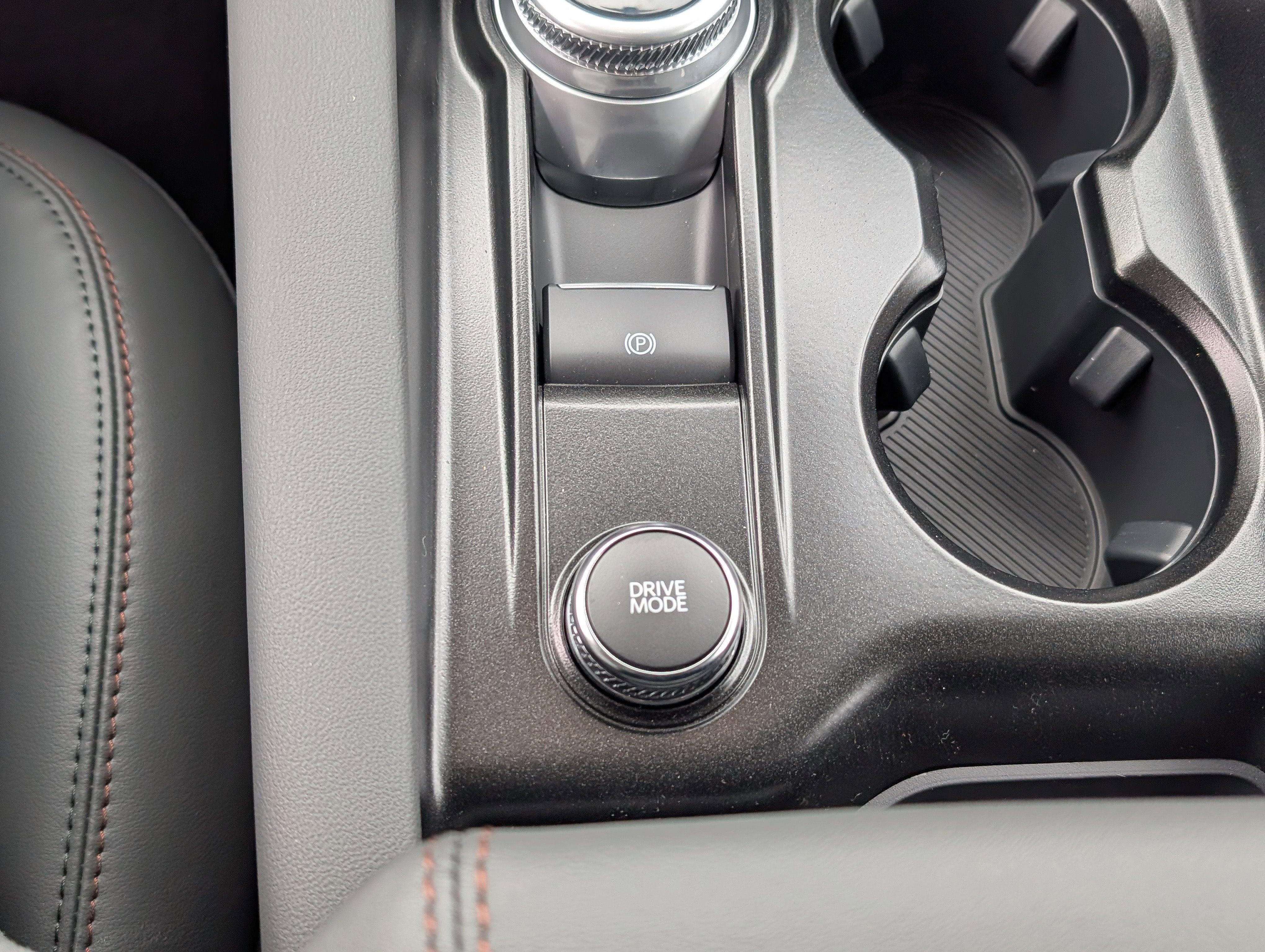 2026 Ford Explorer Active with 200A Pkg