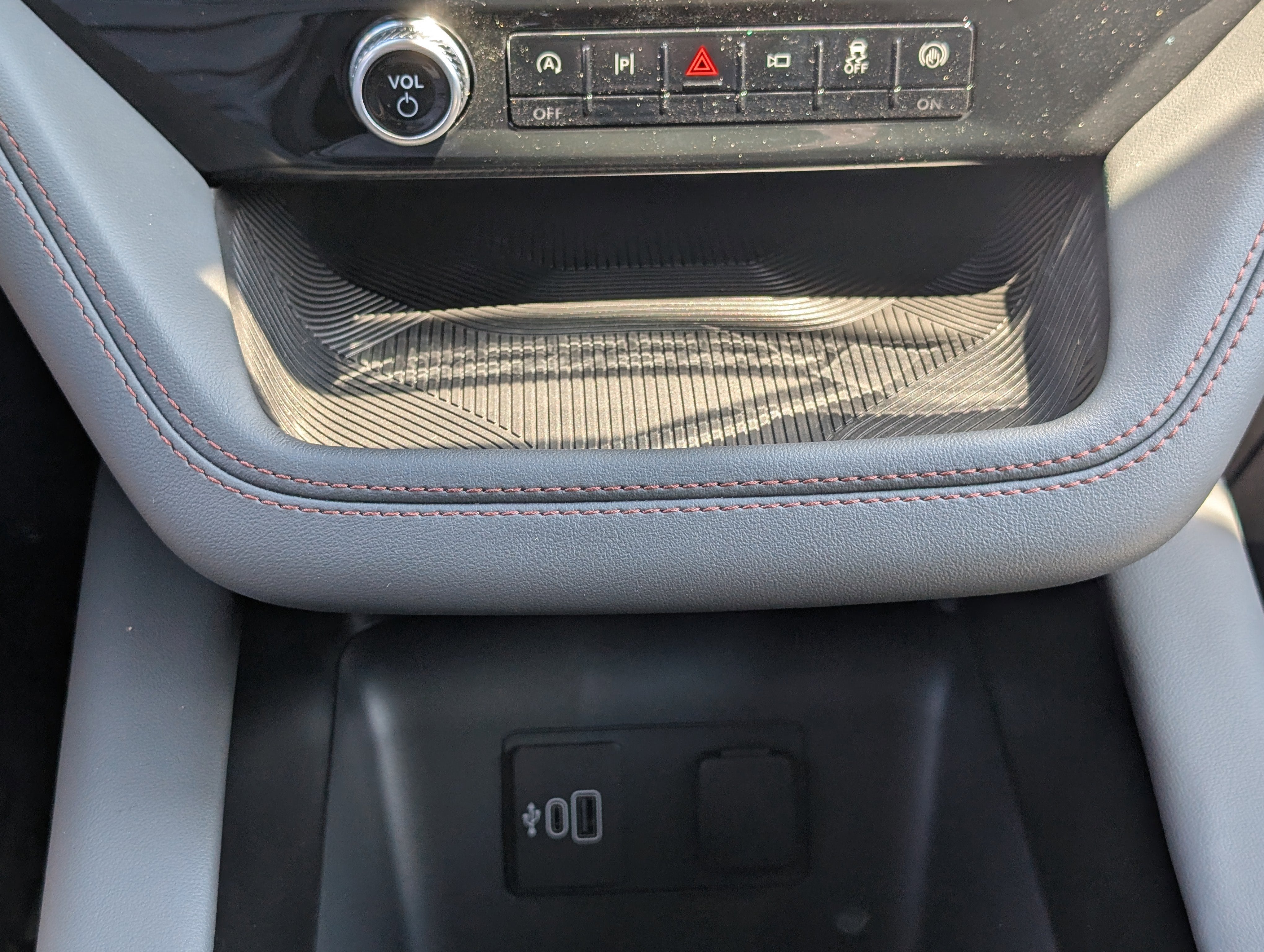 2026 Ford Explorer Active with 200A Pkg