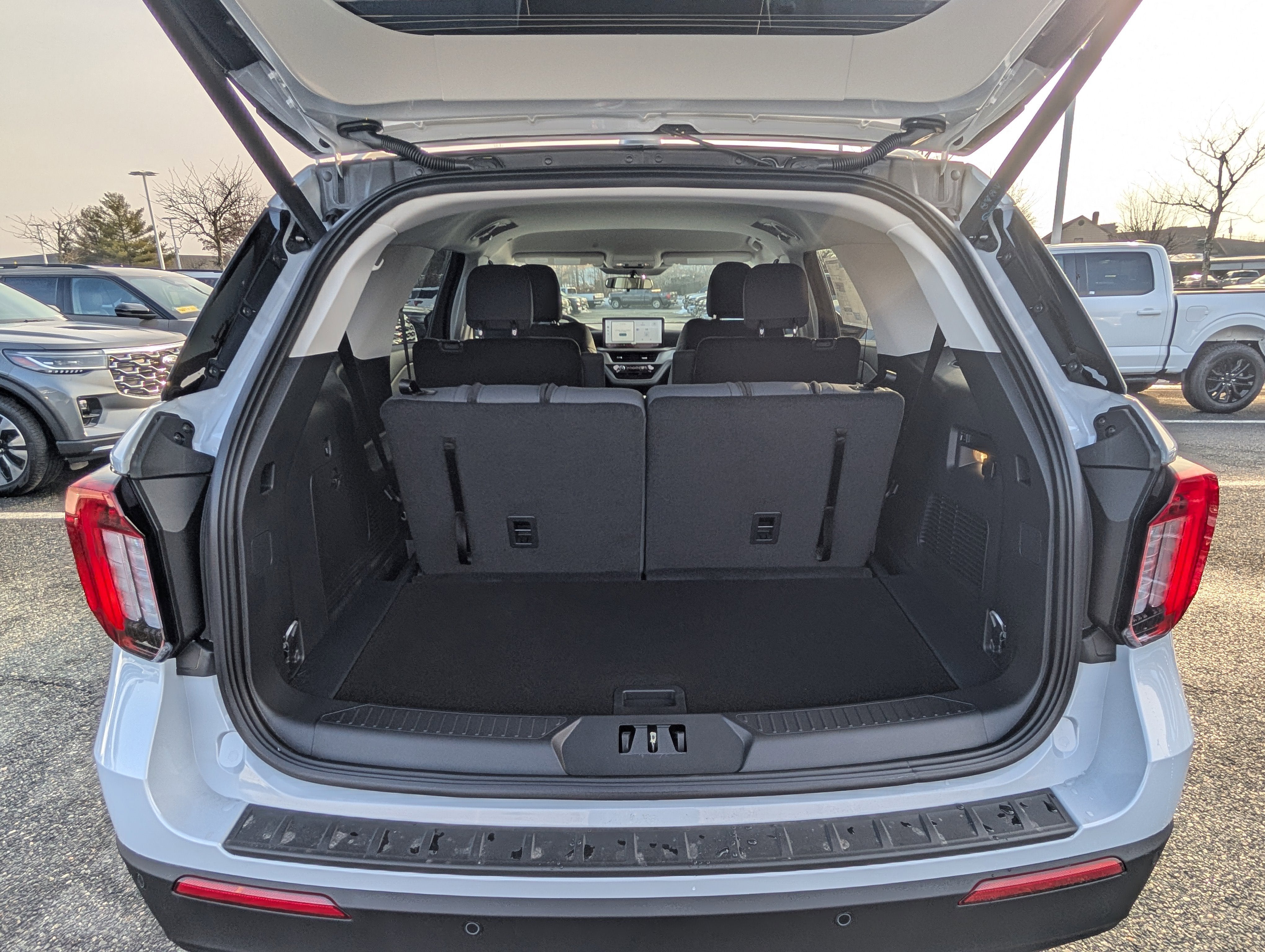 2026 Ford Explorer Active with 200A Pkg