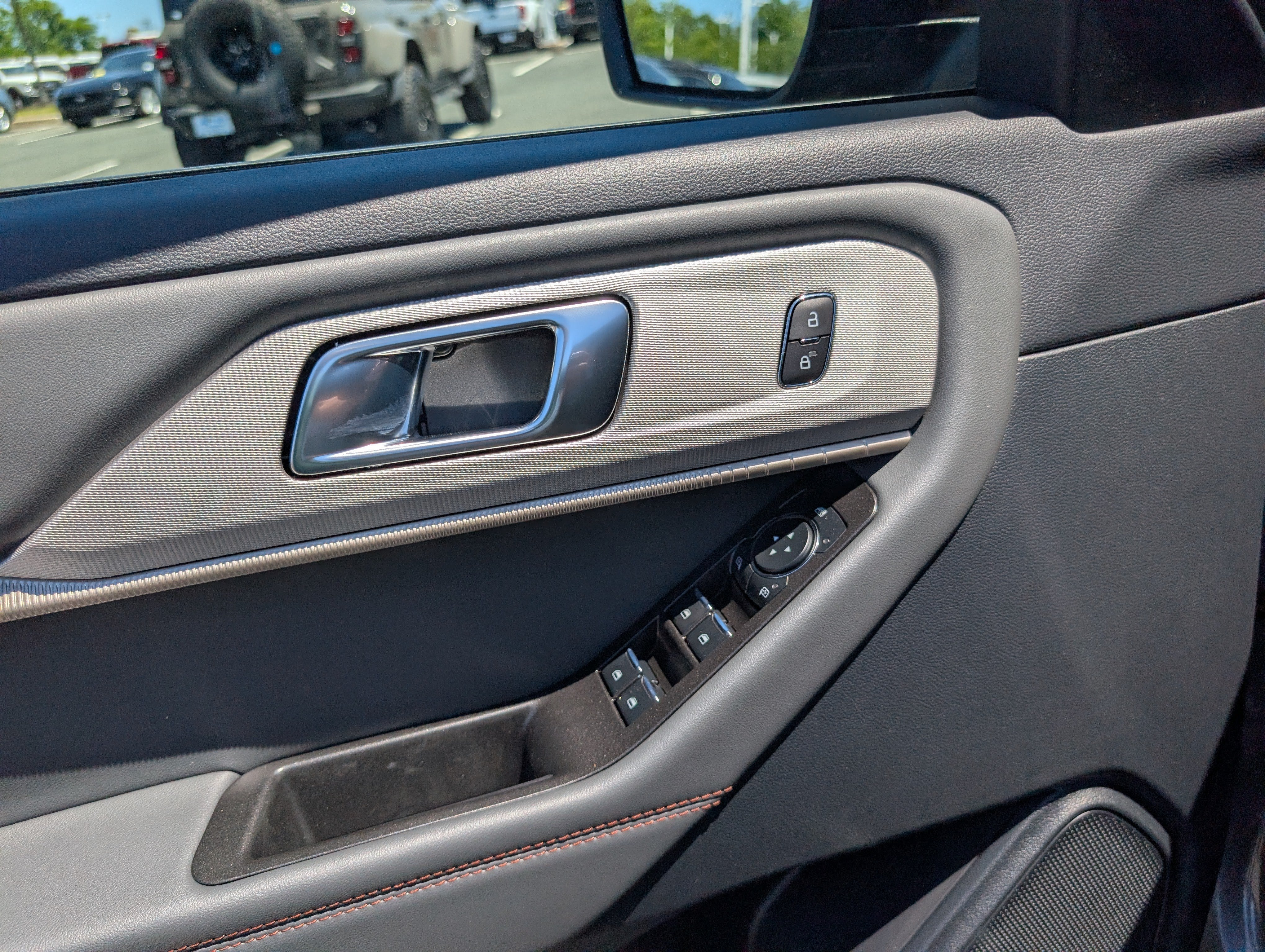 2026 Ford Explorer Active with 100A Pkg